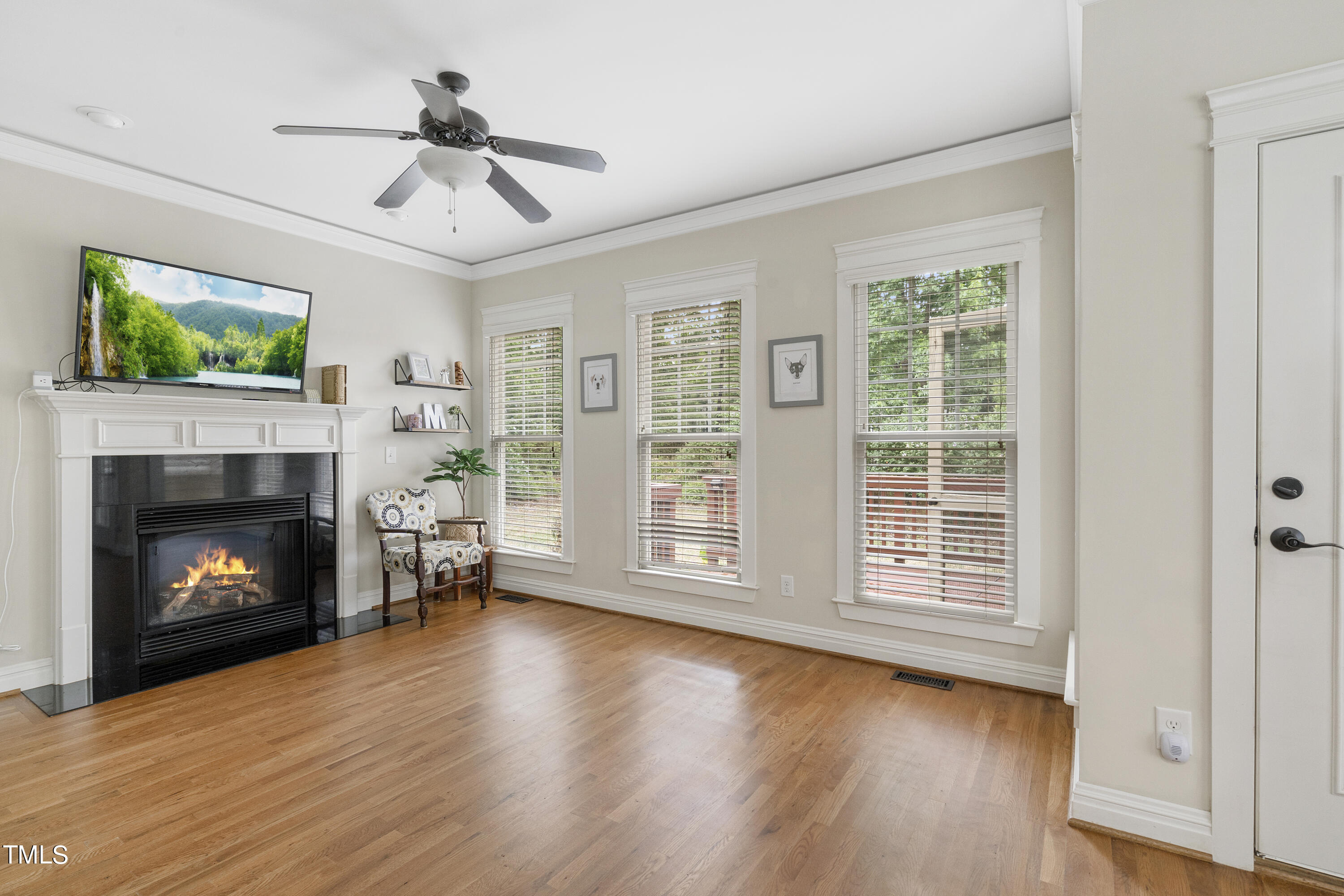 4300 Windsong Circle