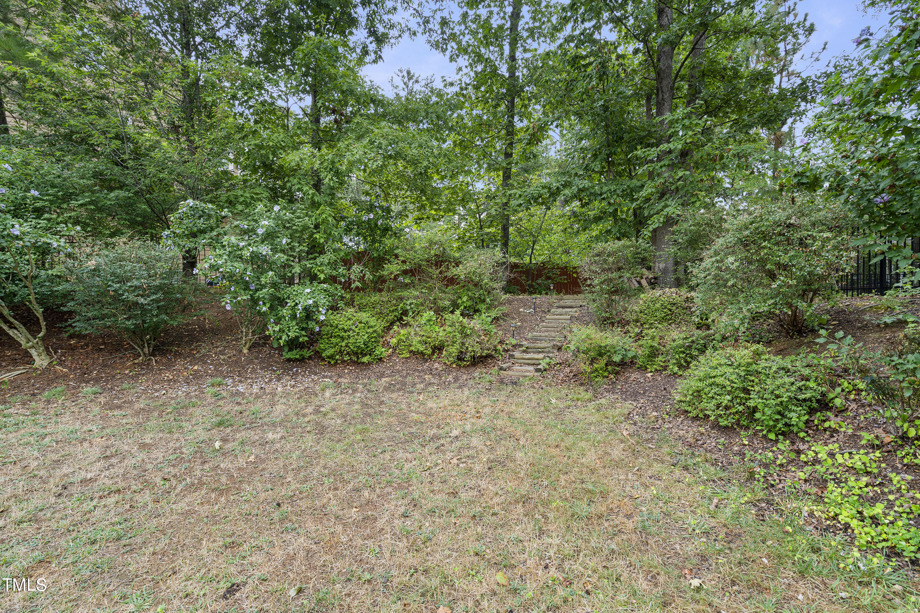 4300 Windsong Circle