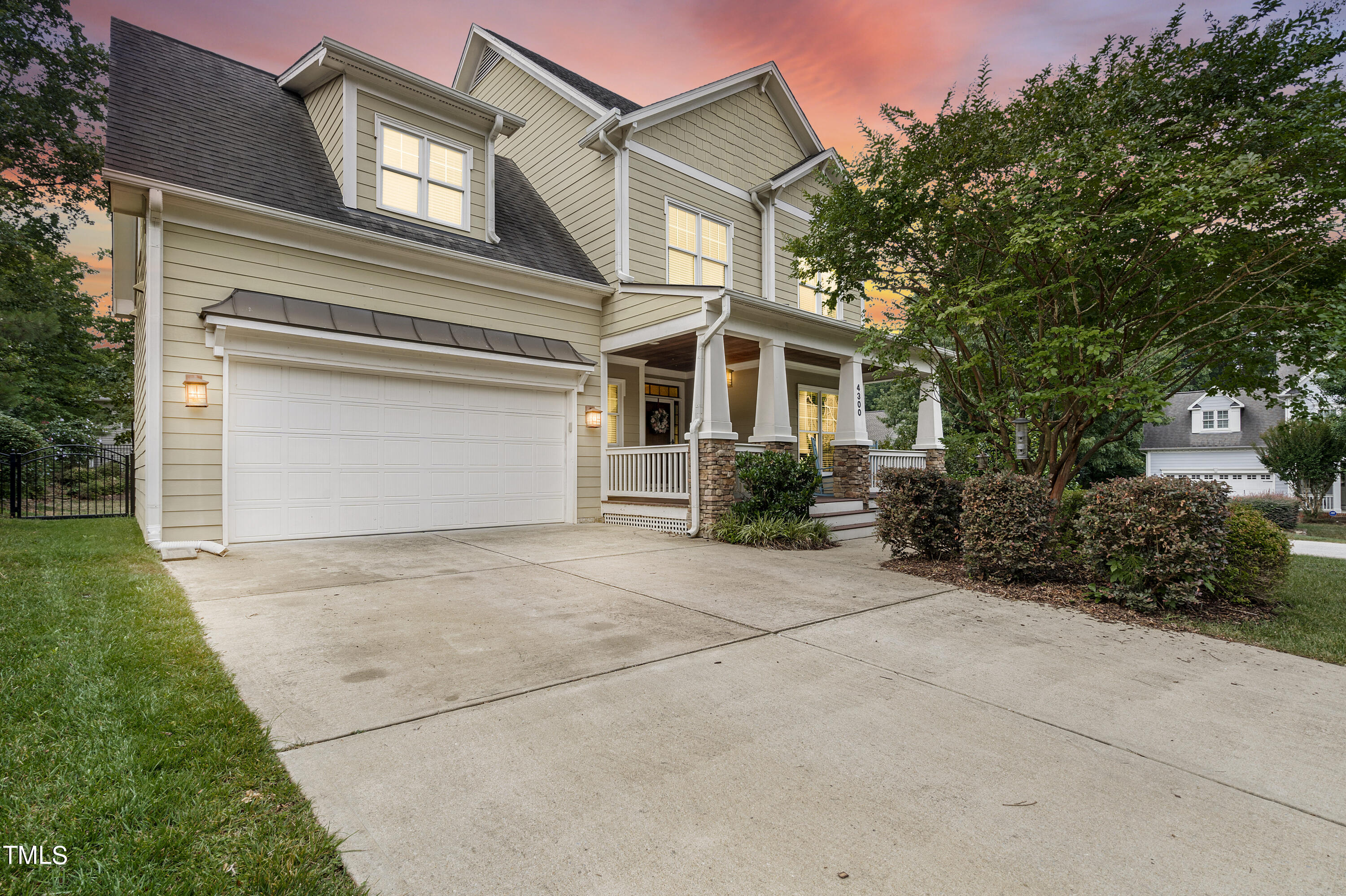 4300 Windsong Circle