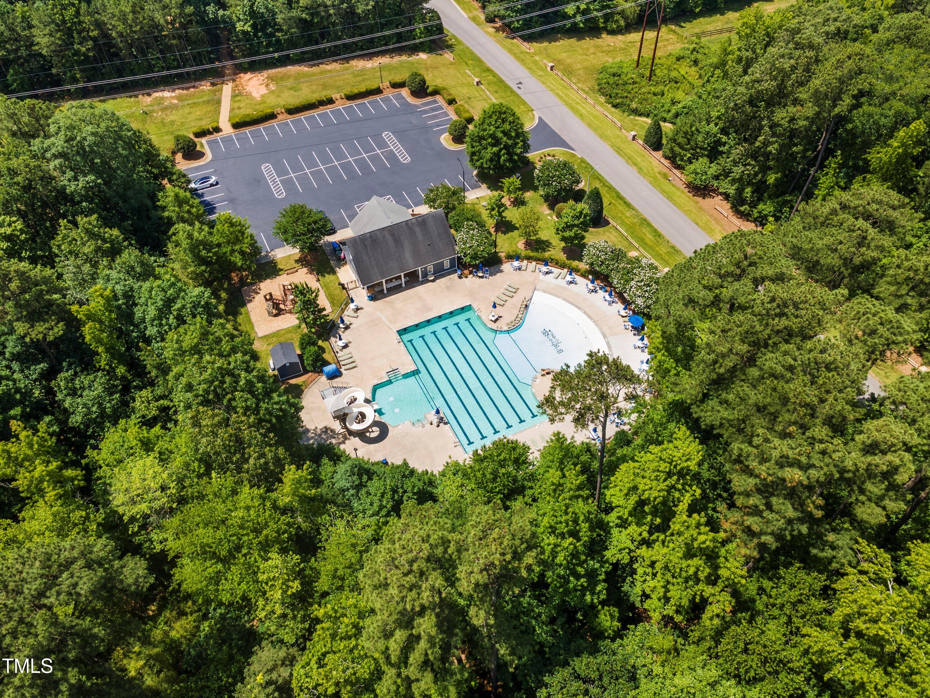 4300 Windsong Circle