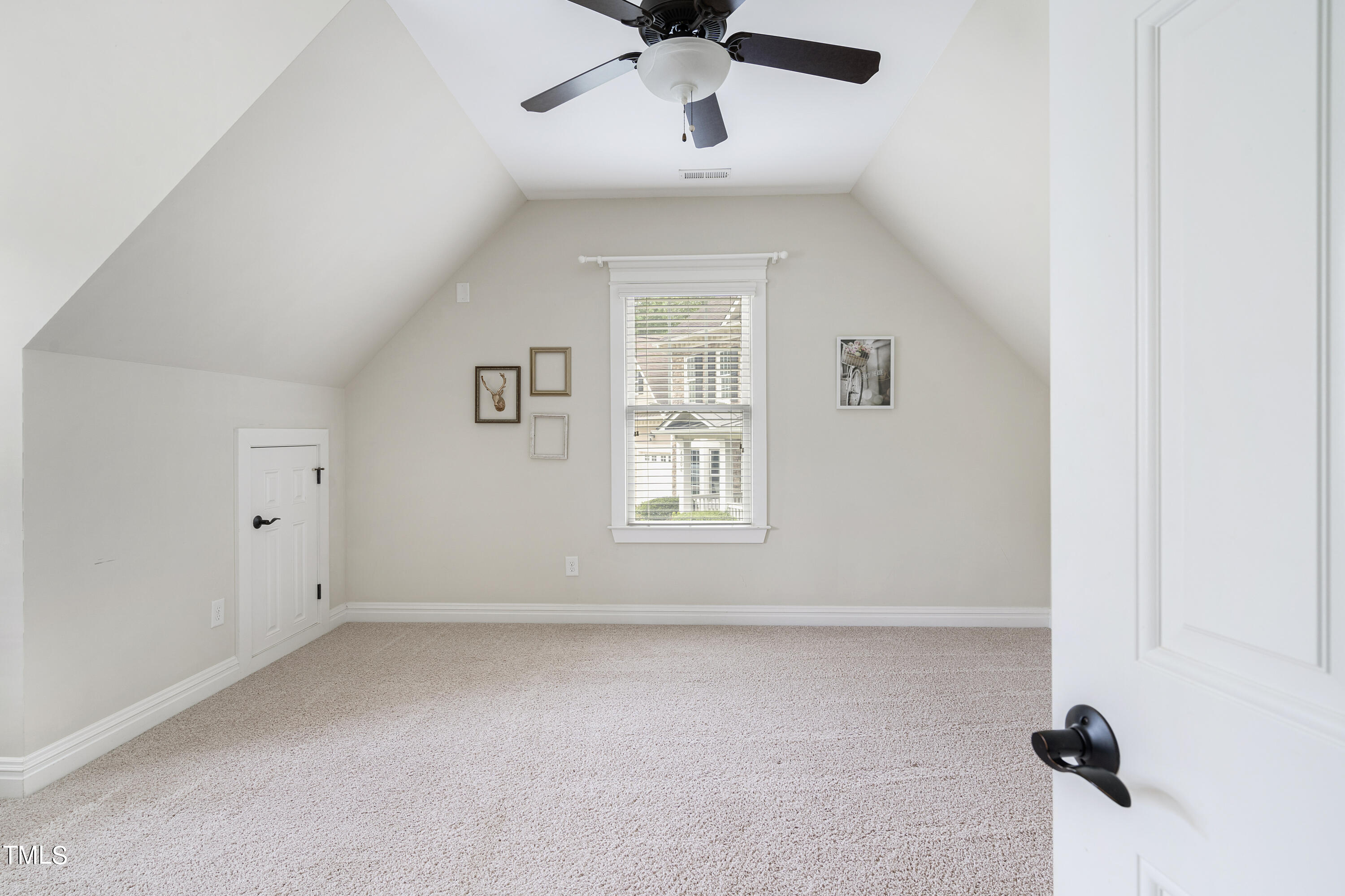 4300 Windsong Circle