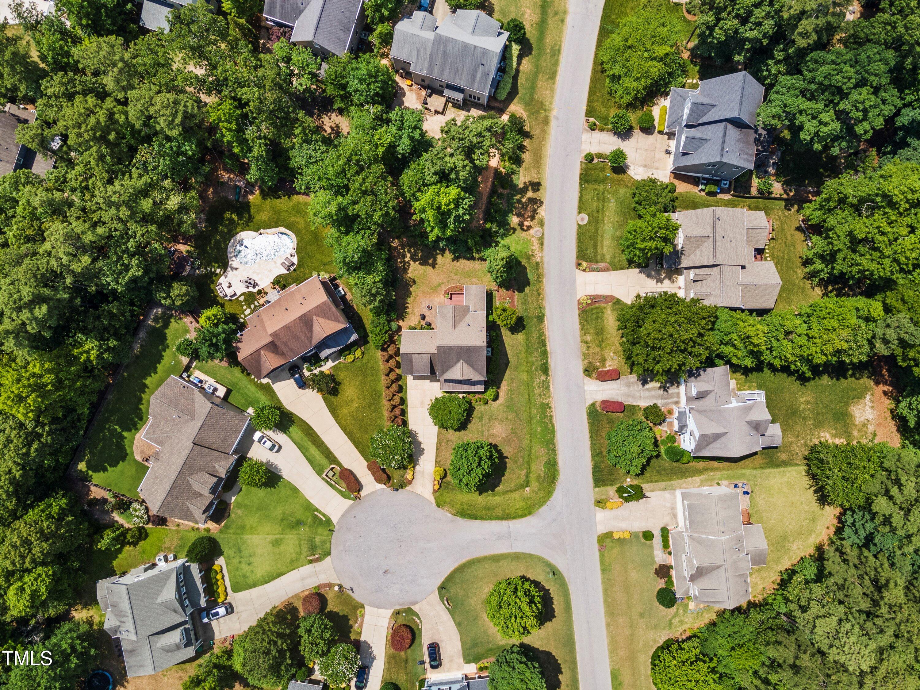 4300 Windsong Circle