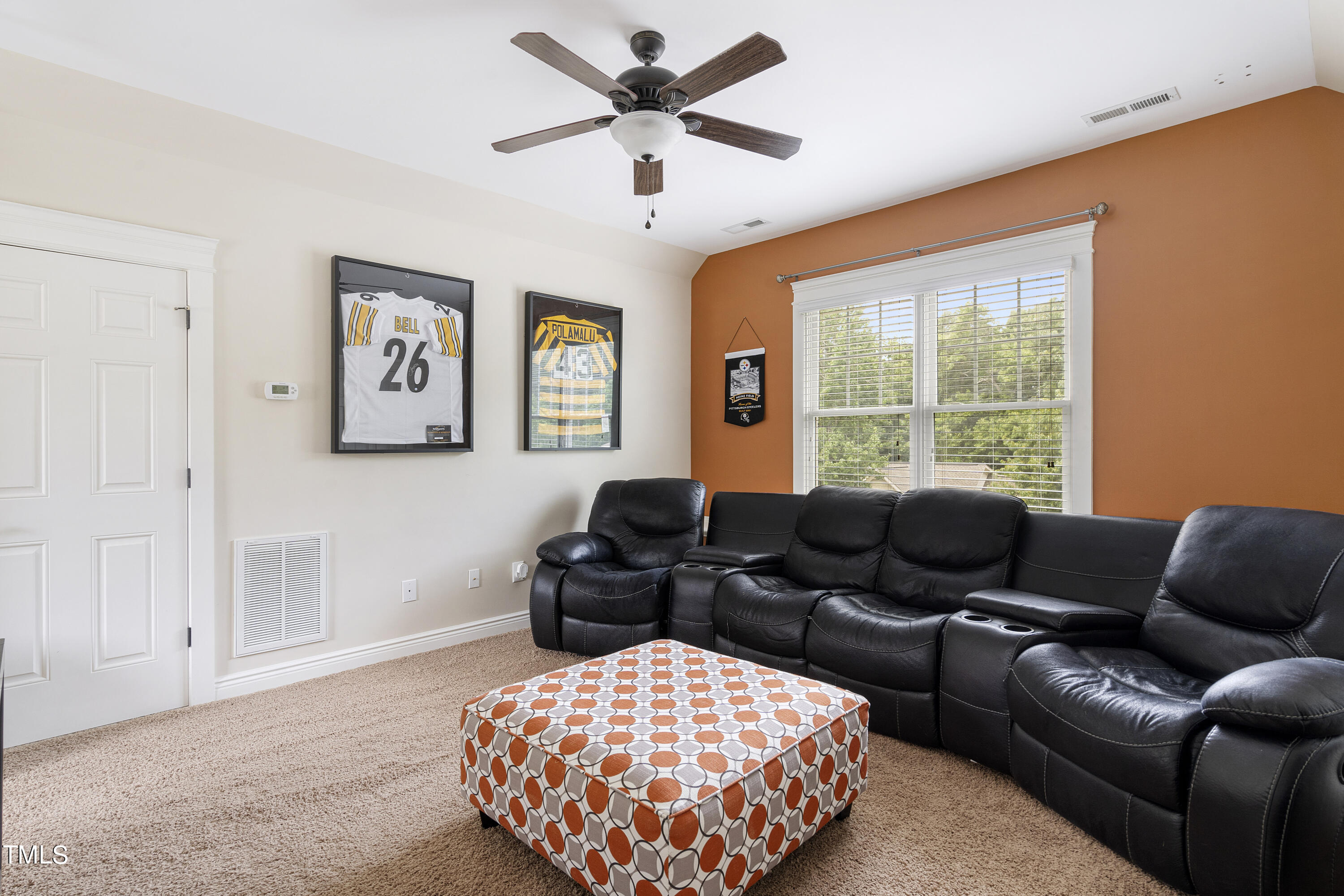 4300 Windsong Circle