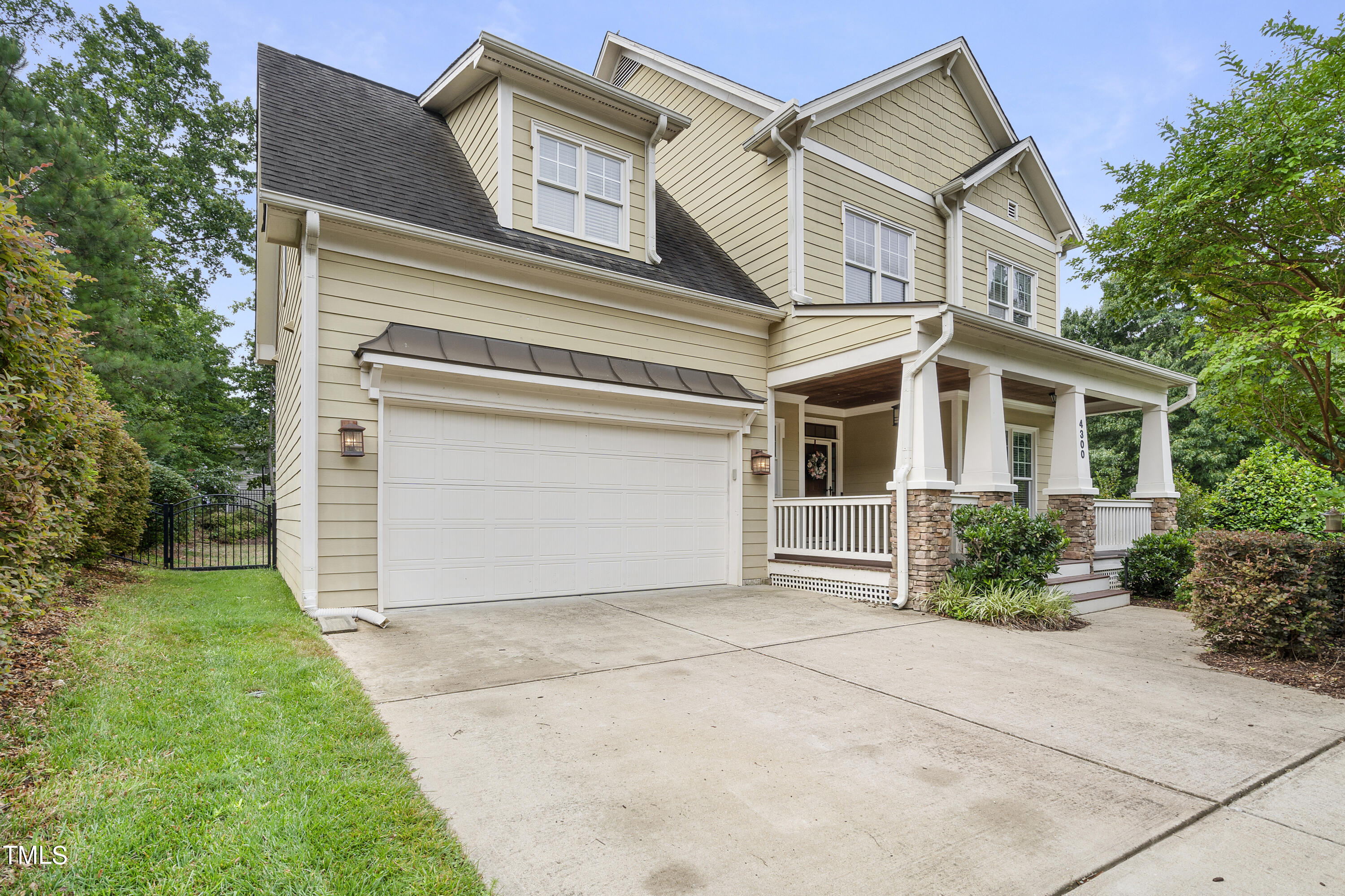 4300 Windsong Circle