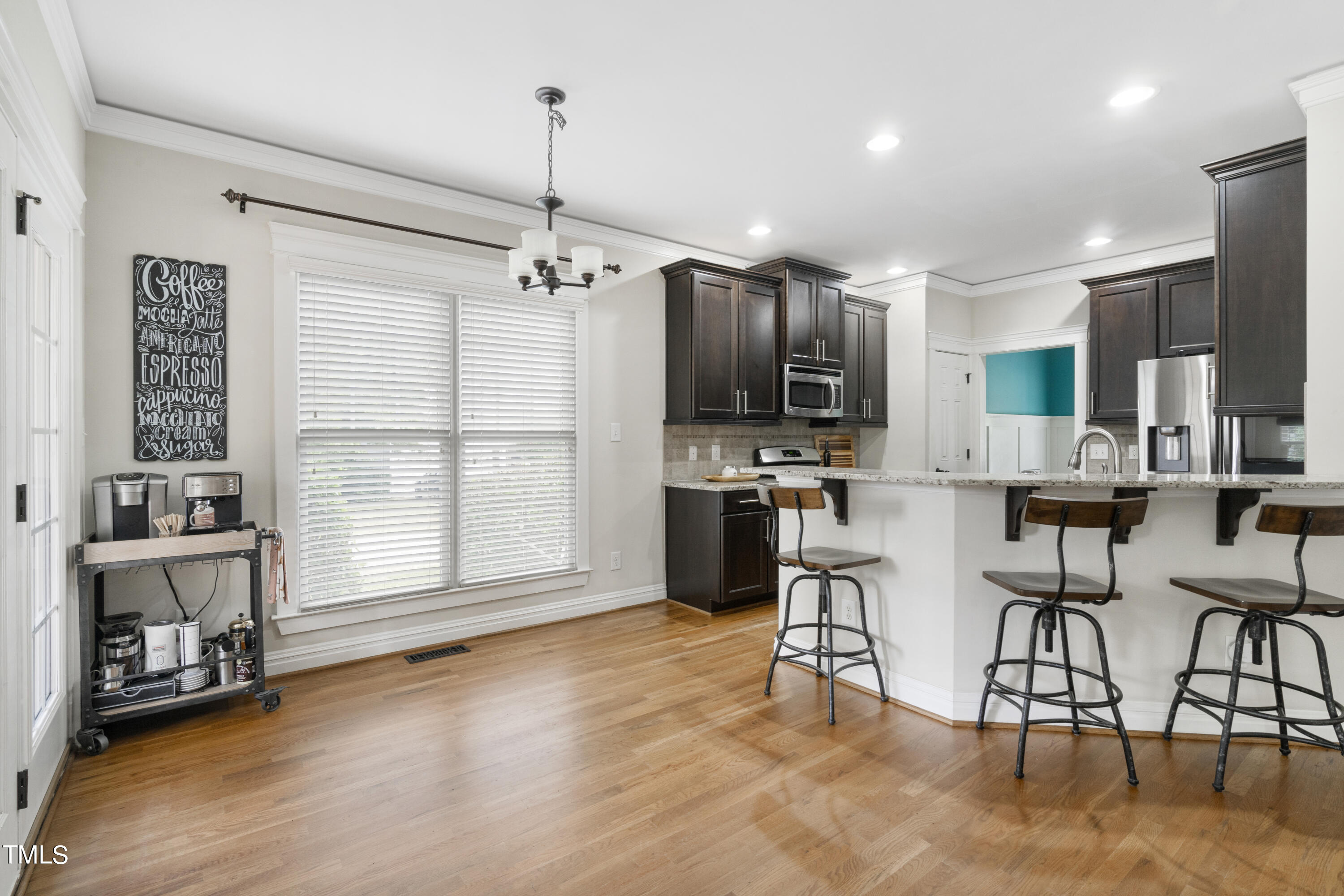 4300 Windsong Circle