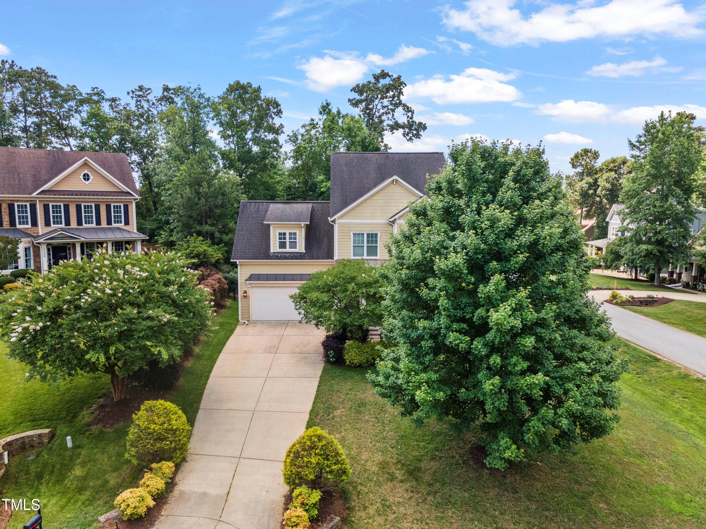 4300 Windsong Circle