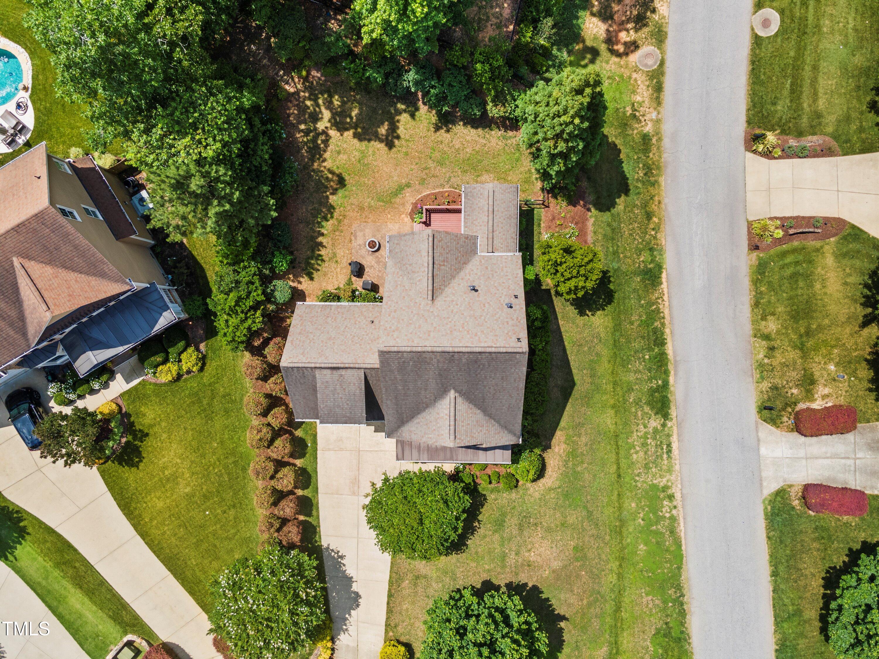 4300 Windsong Circle