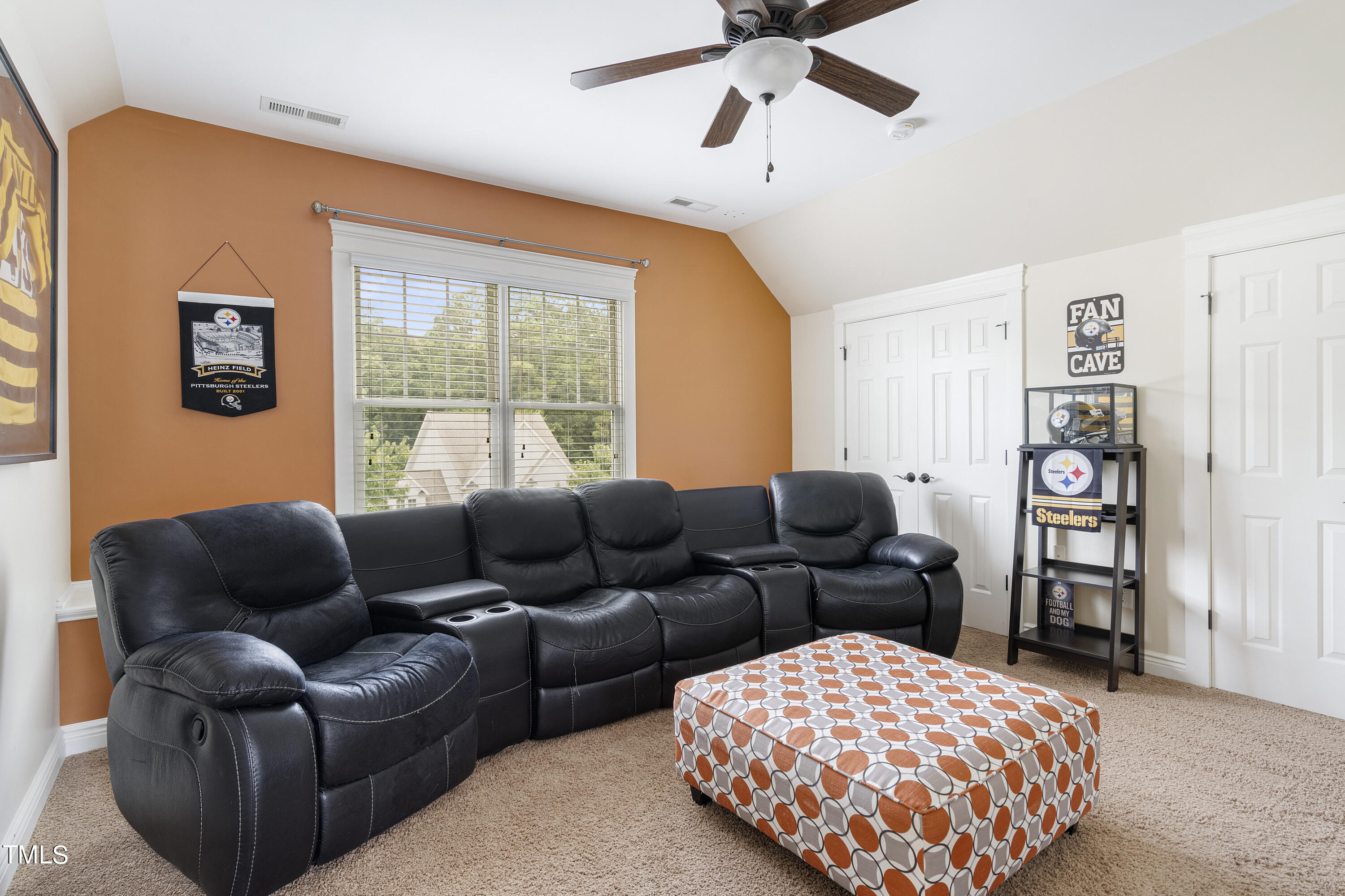 4300 Windsong Circle