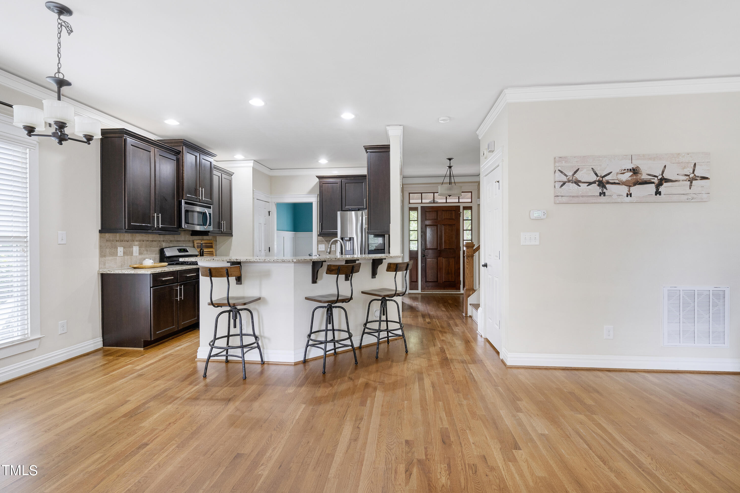 4300 Windsong Circle