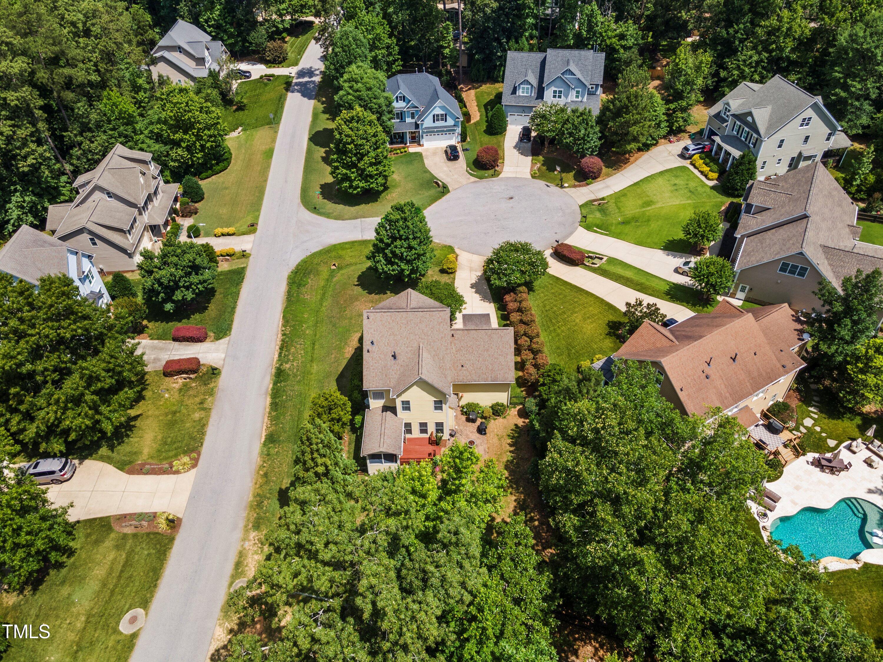 4300 Windsong Circle