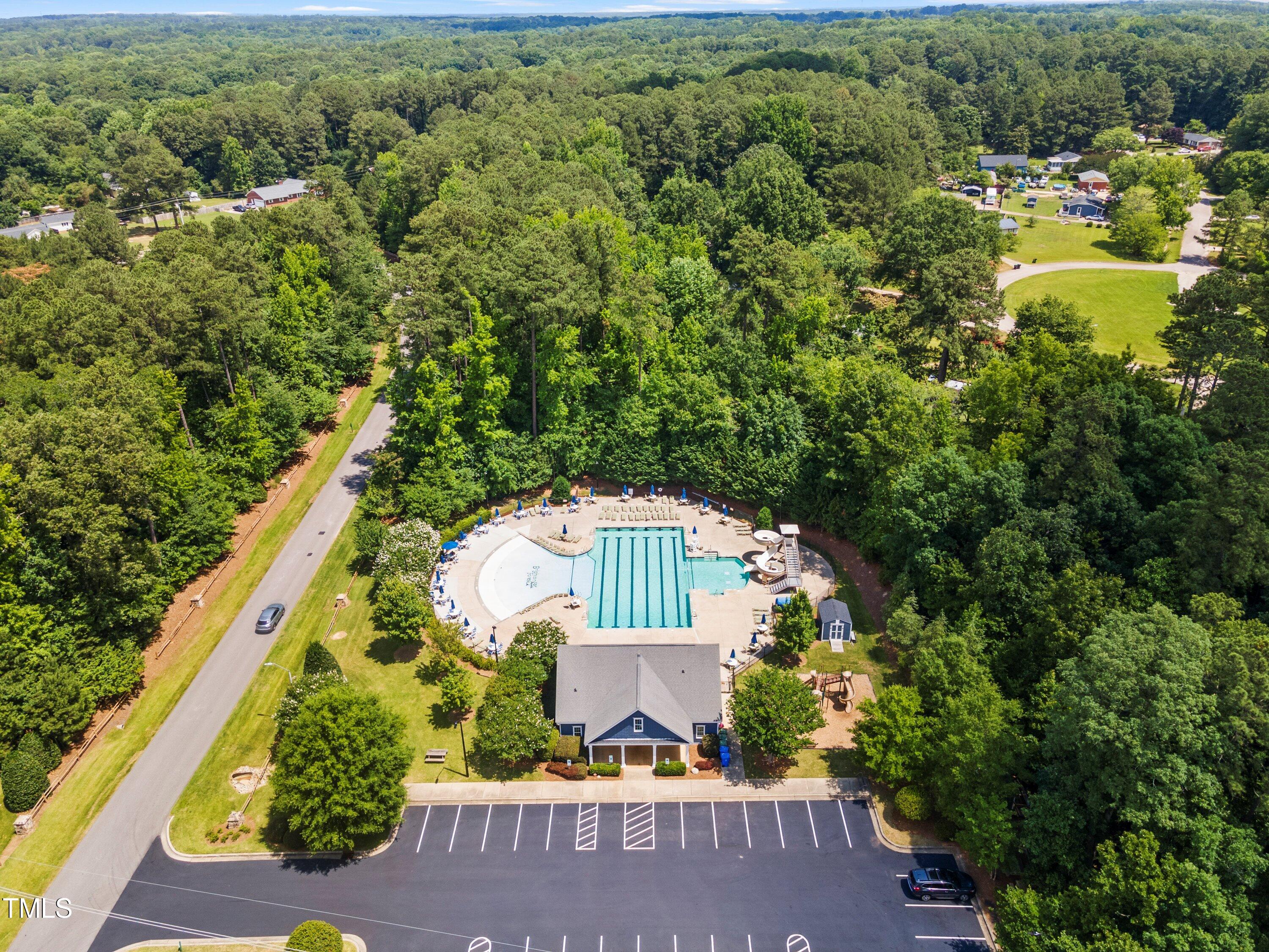 4300 Windsong Circle