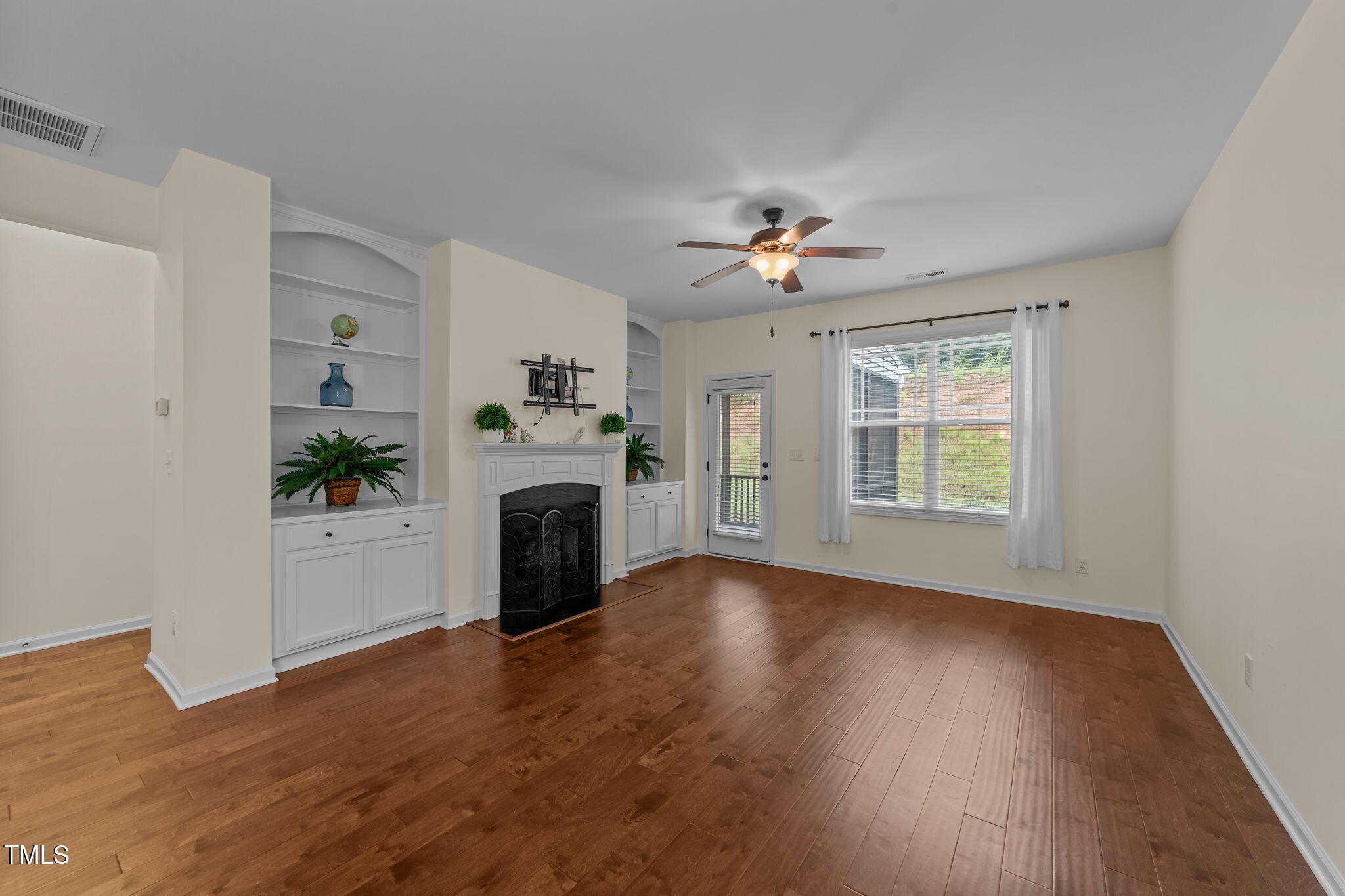 118 Balboa Parkway