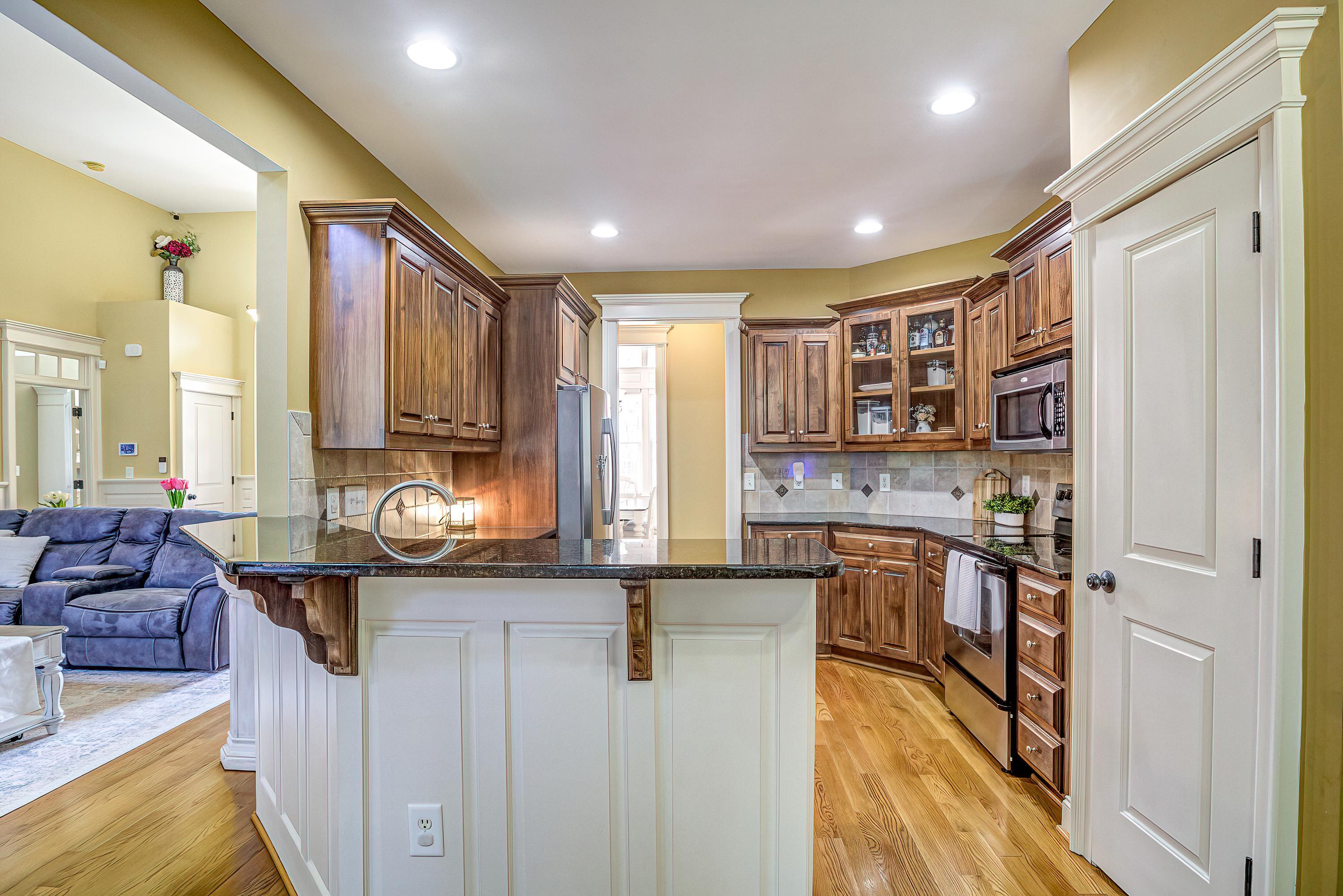 450 W Walker Woods Lane