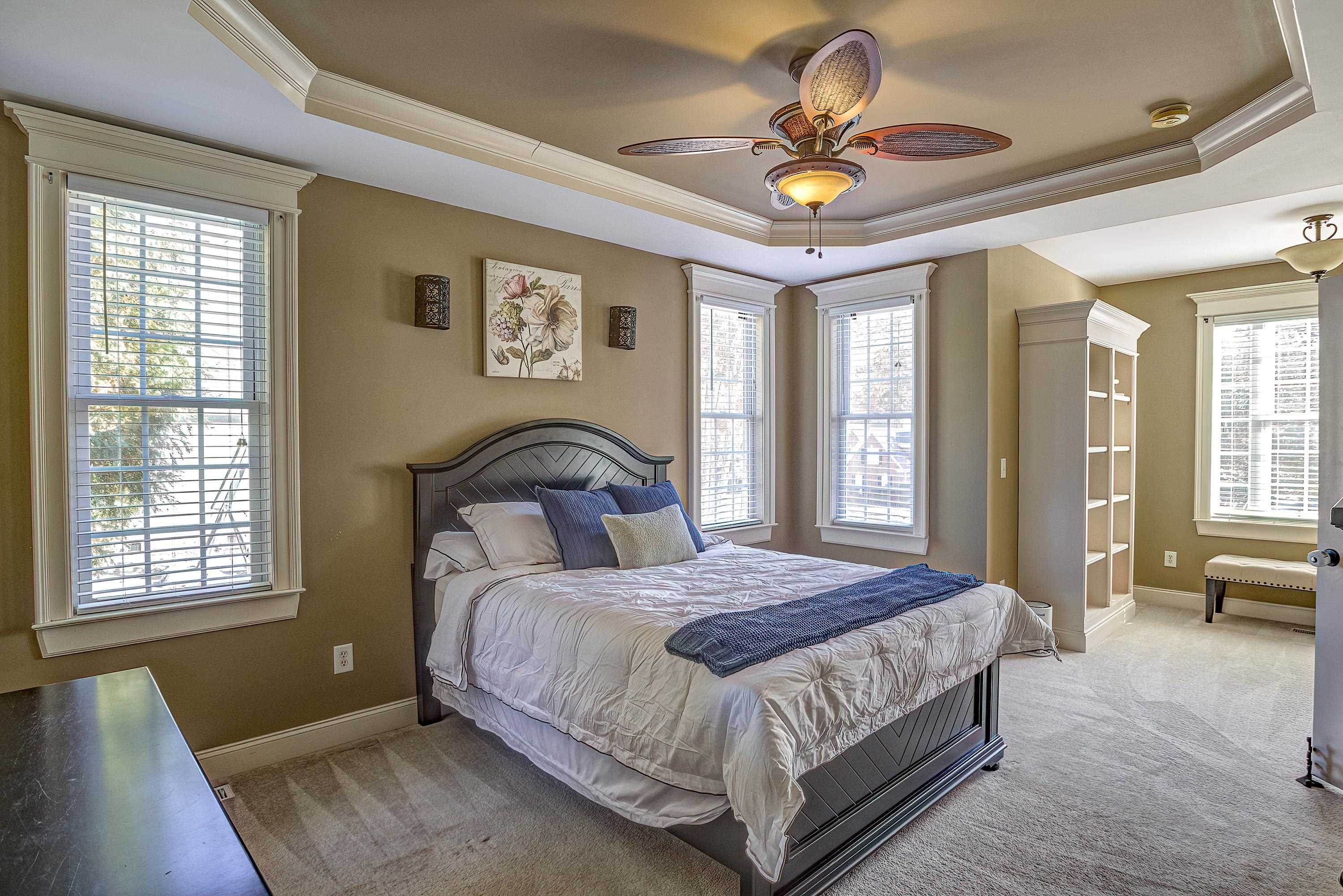 450 W Walker Woods Lane