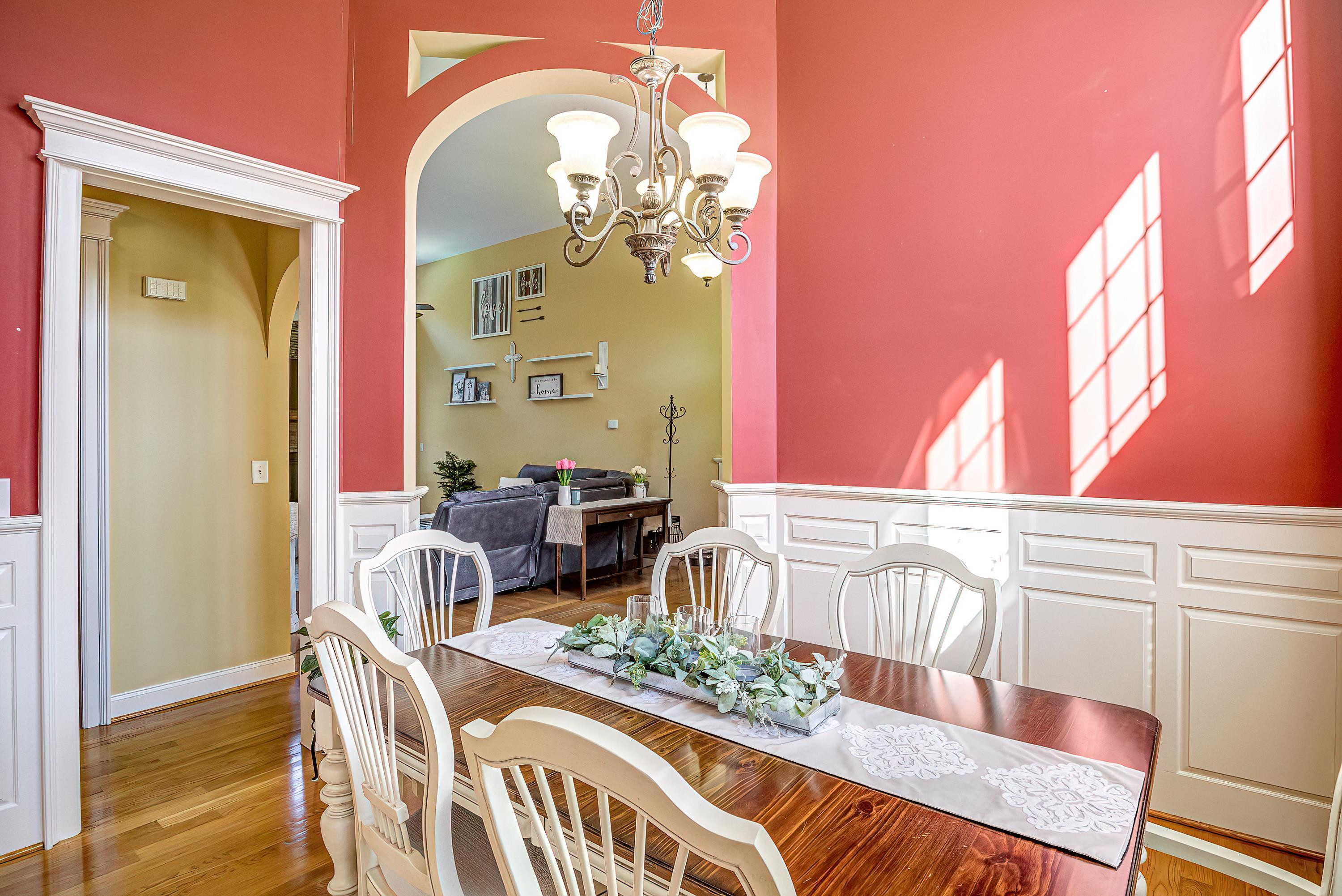 450 W Walker Woods Lane