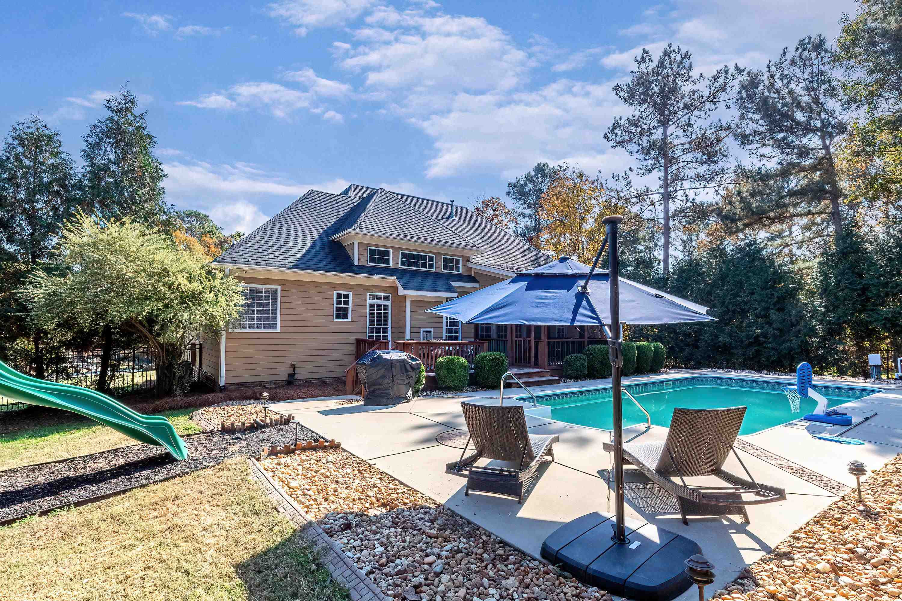 450 W Walker Woods Lane