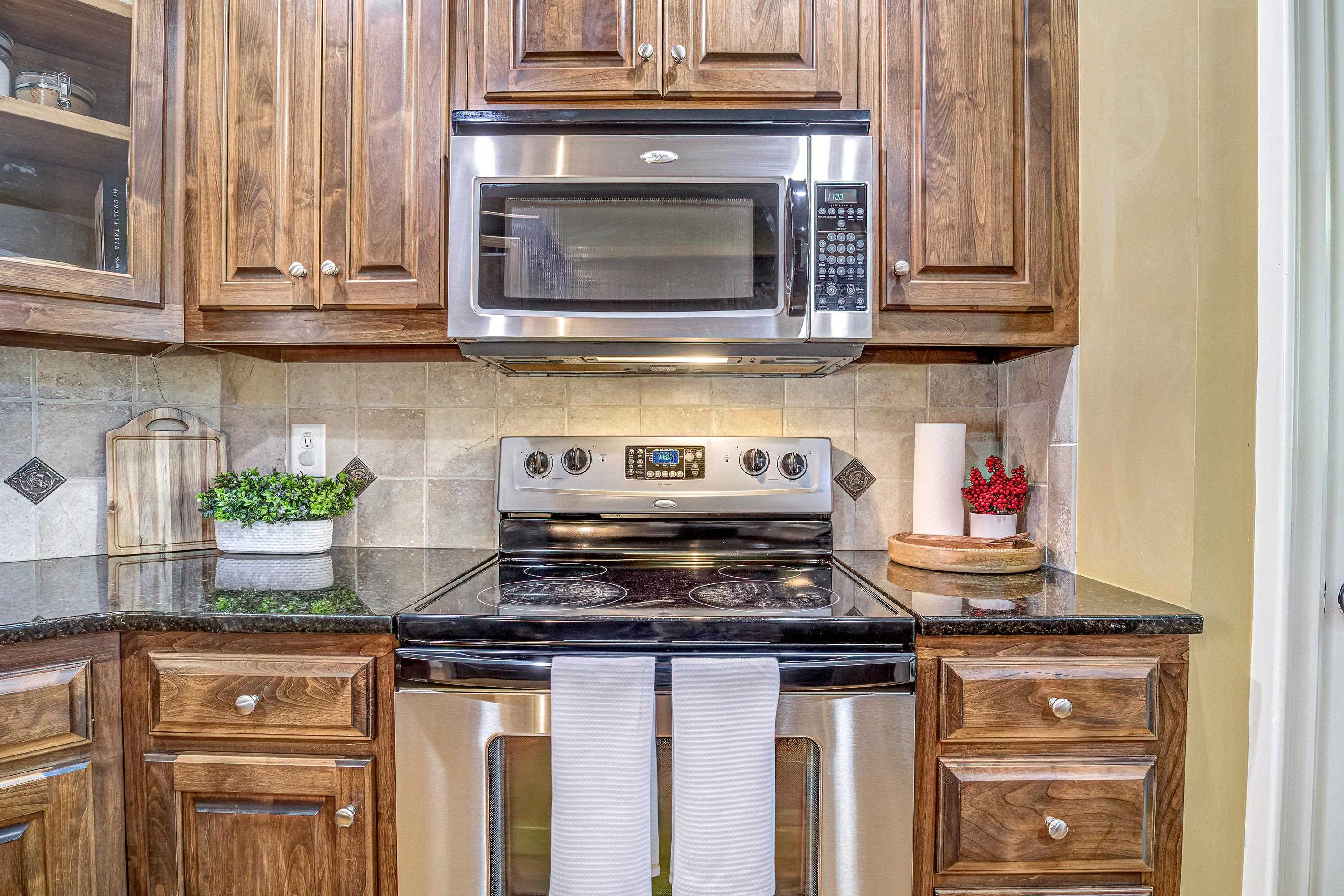 450 W Walker Woods Lane