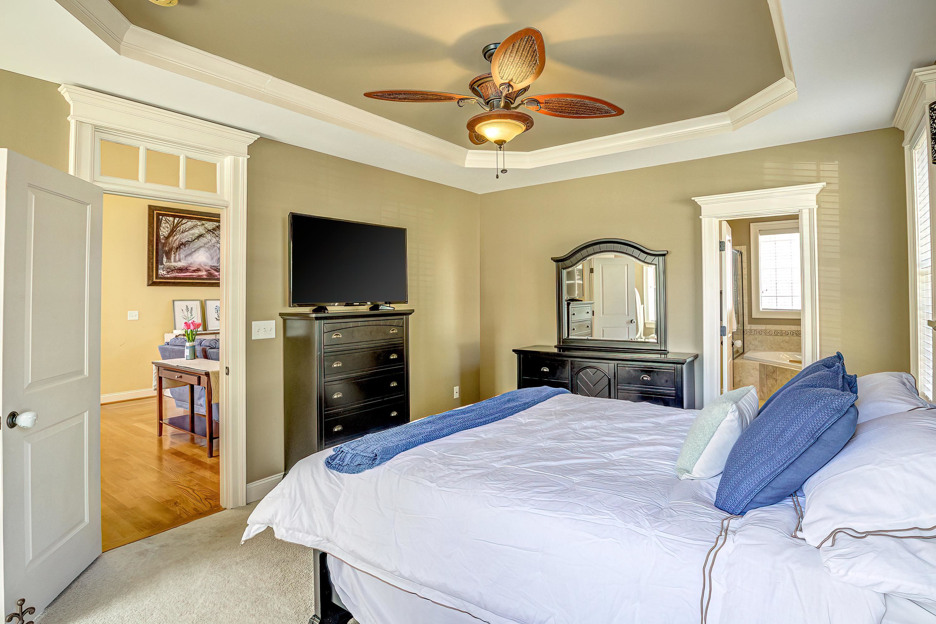 450 W Walker Woods Lane