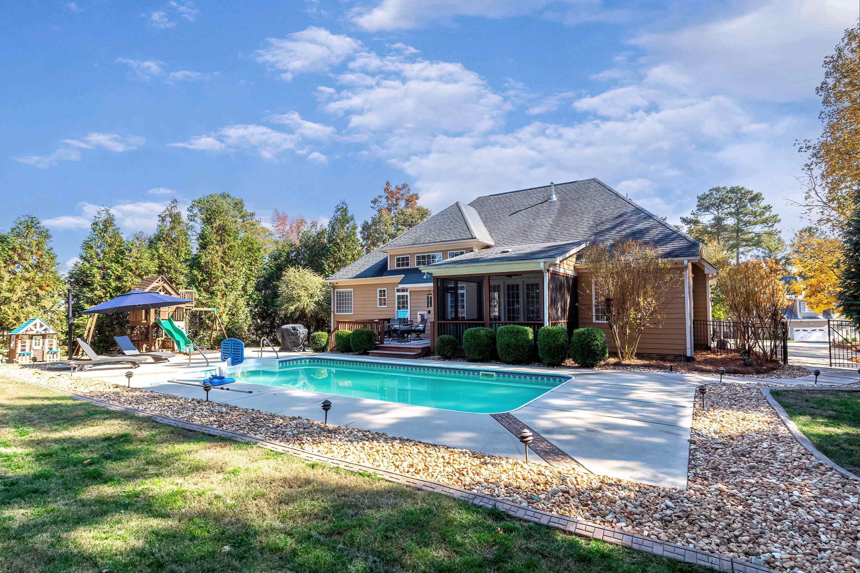 450 W Walker Woods Lane