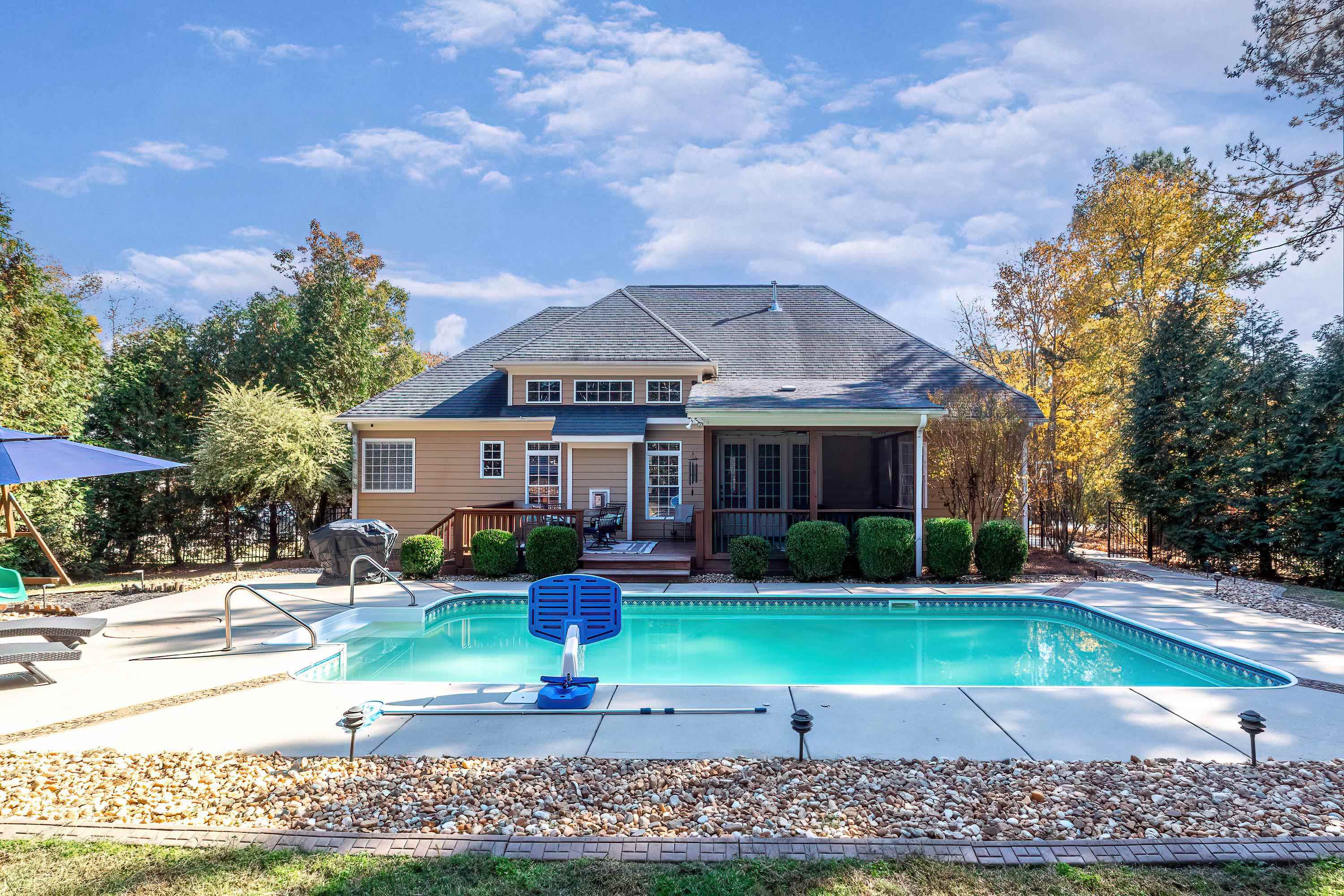 450 W Walker Woods Lane