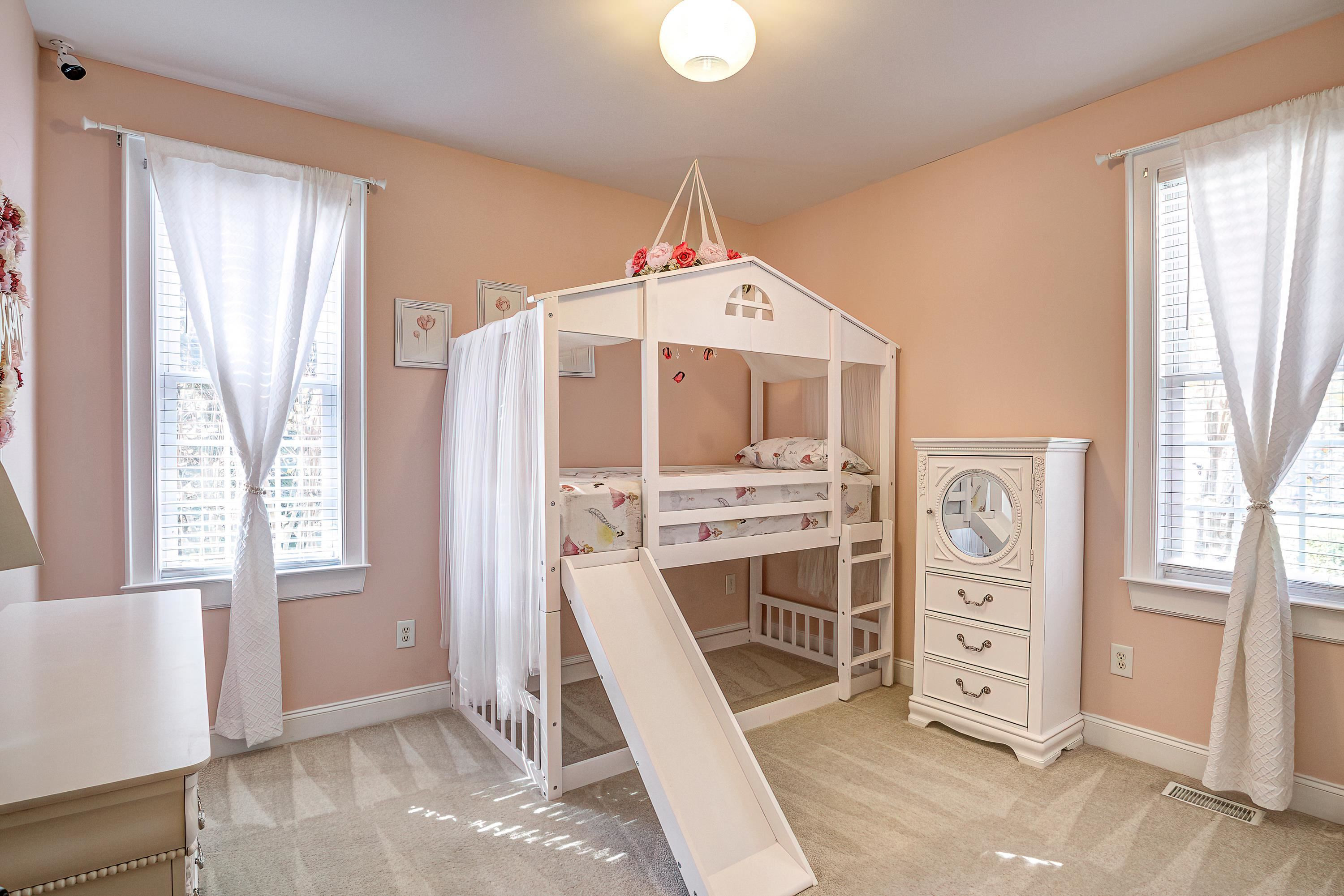 450 W Walker Woods Lane