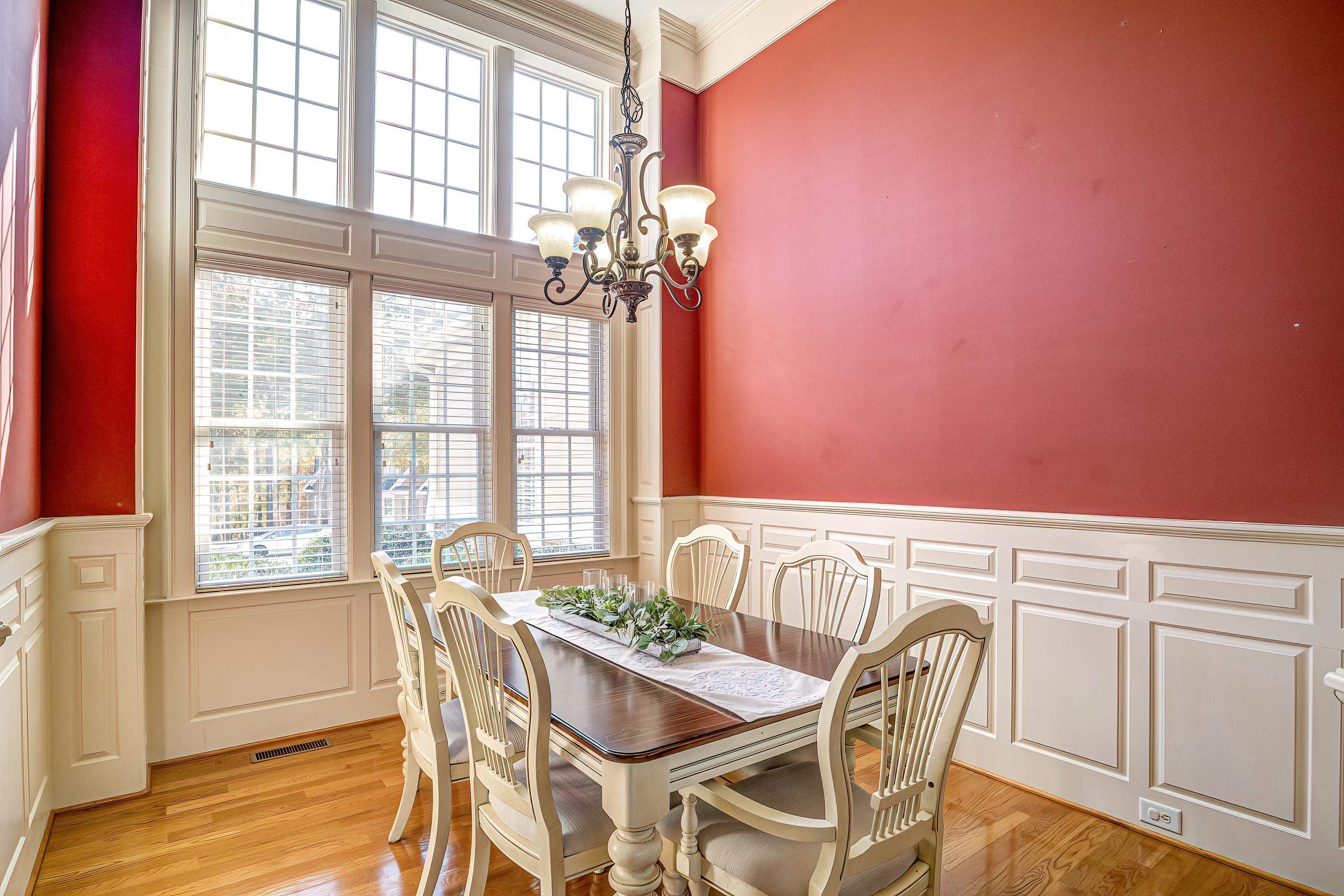 450 W Walker Woods Lane