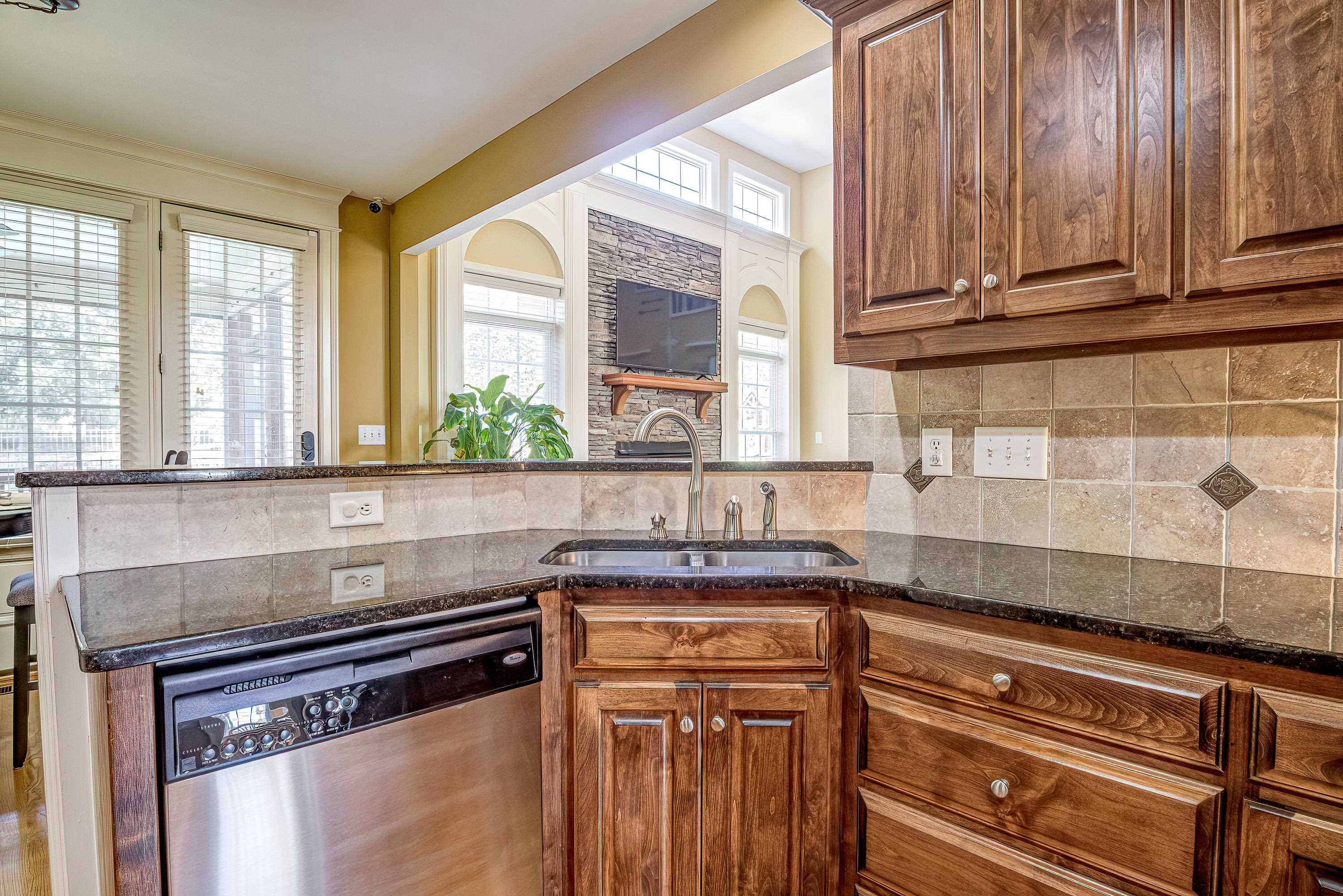 450 W Walker Woods Lane