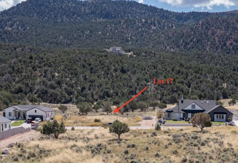 1521 W Pinion CIR Unit: 17