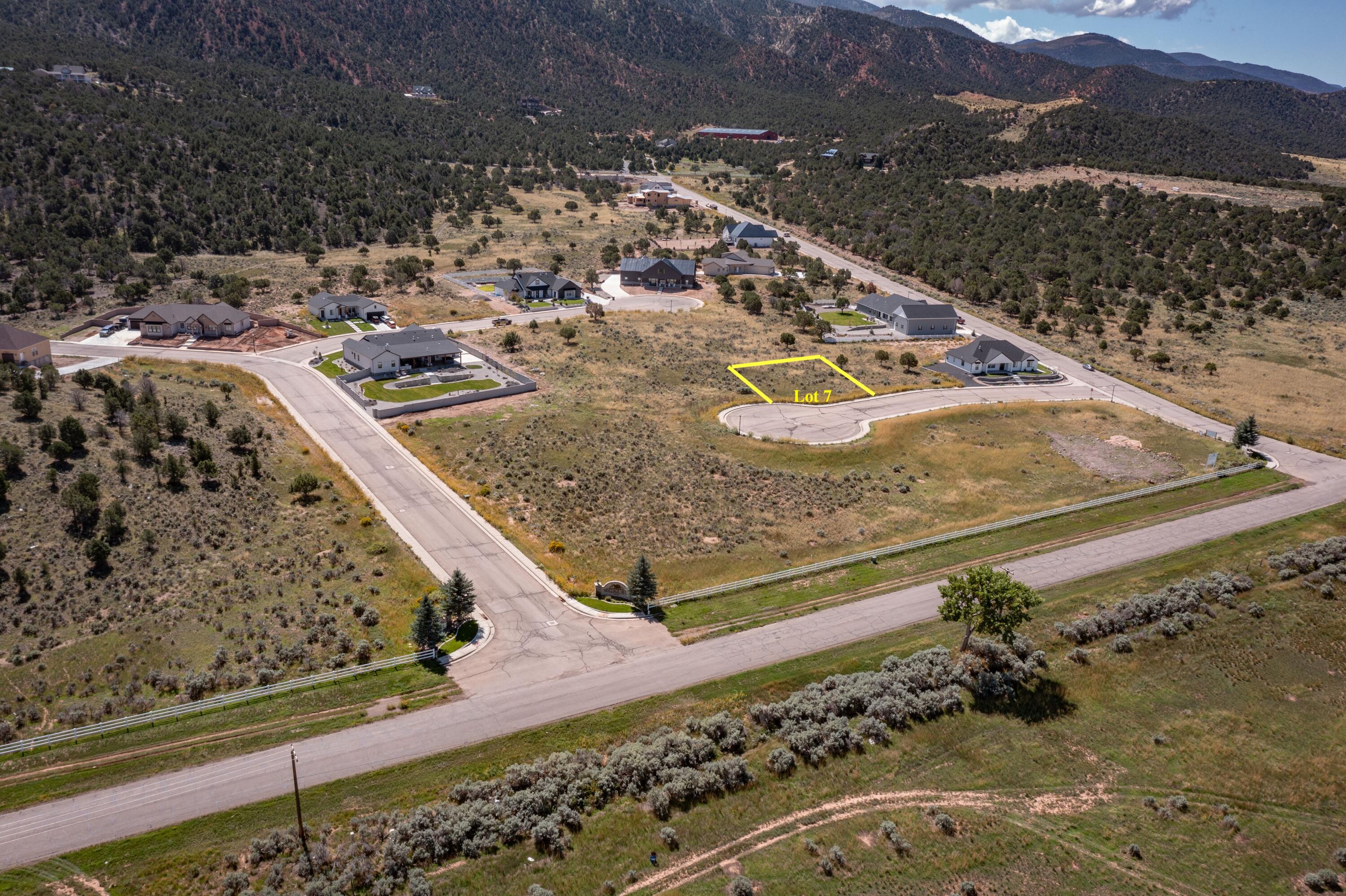 1555 W Flint DR Unit: 7