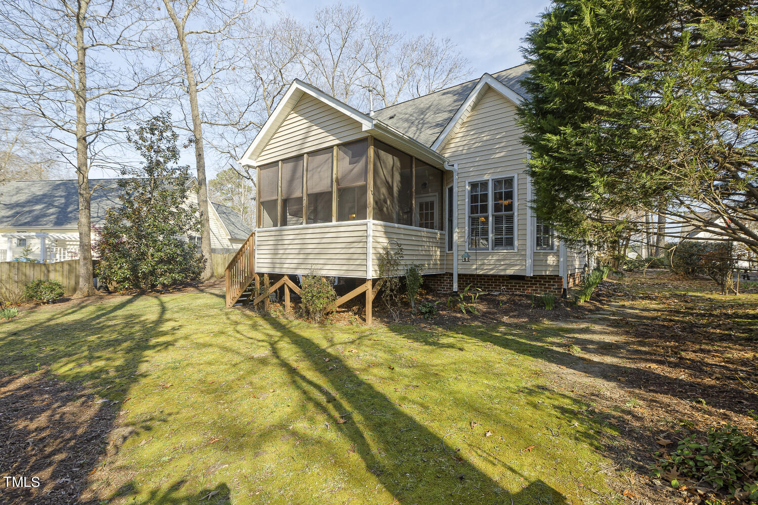 924 Glenmacie Drive 