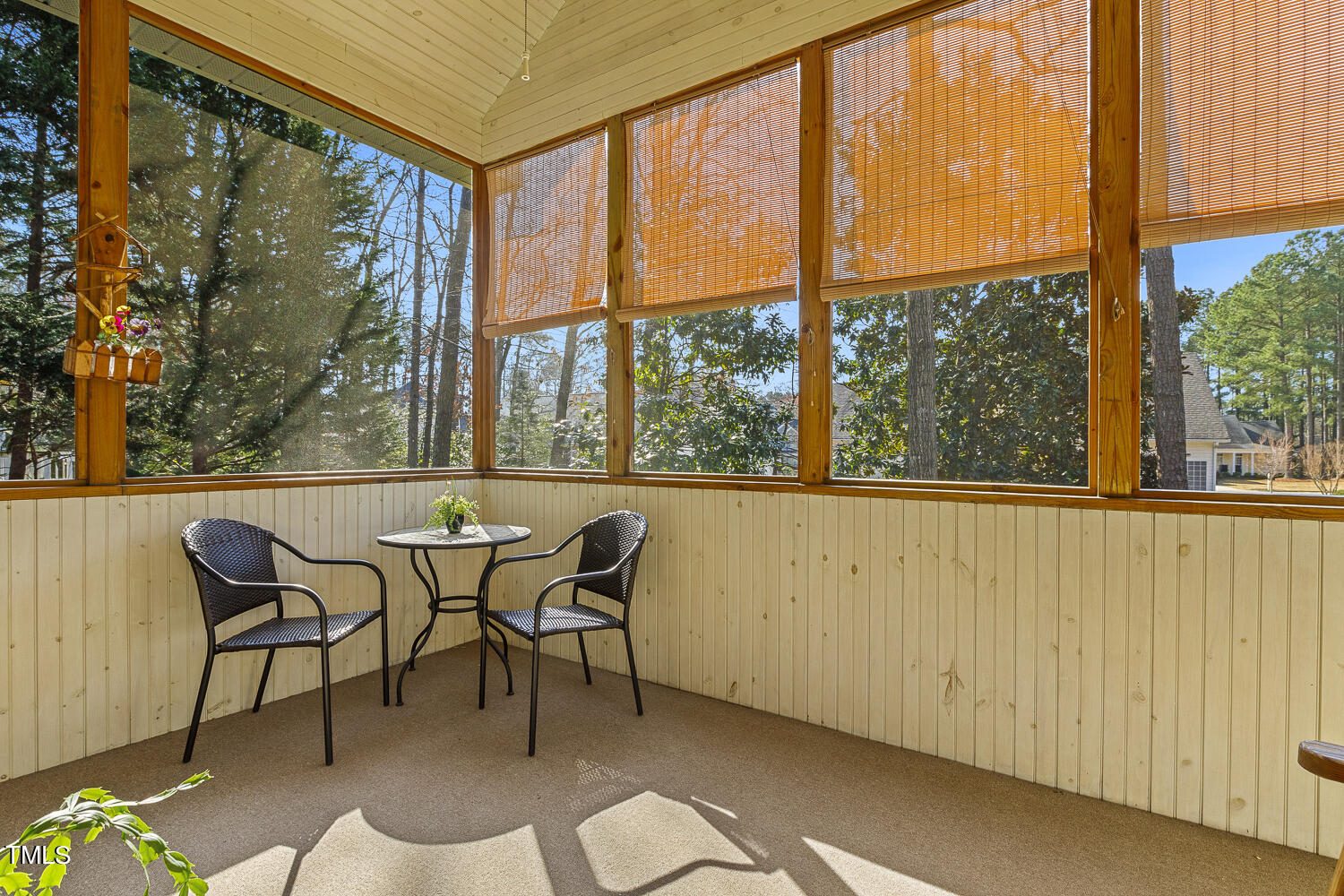 924 Glenmacie Drive 