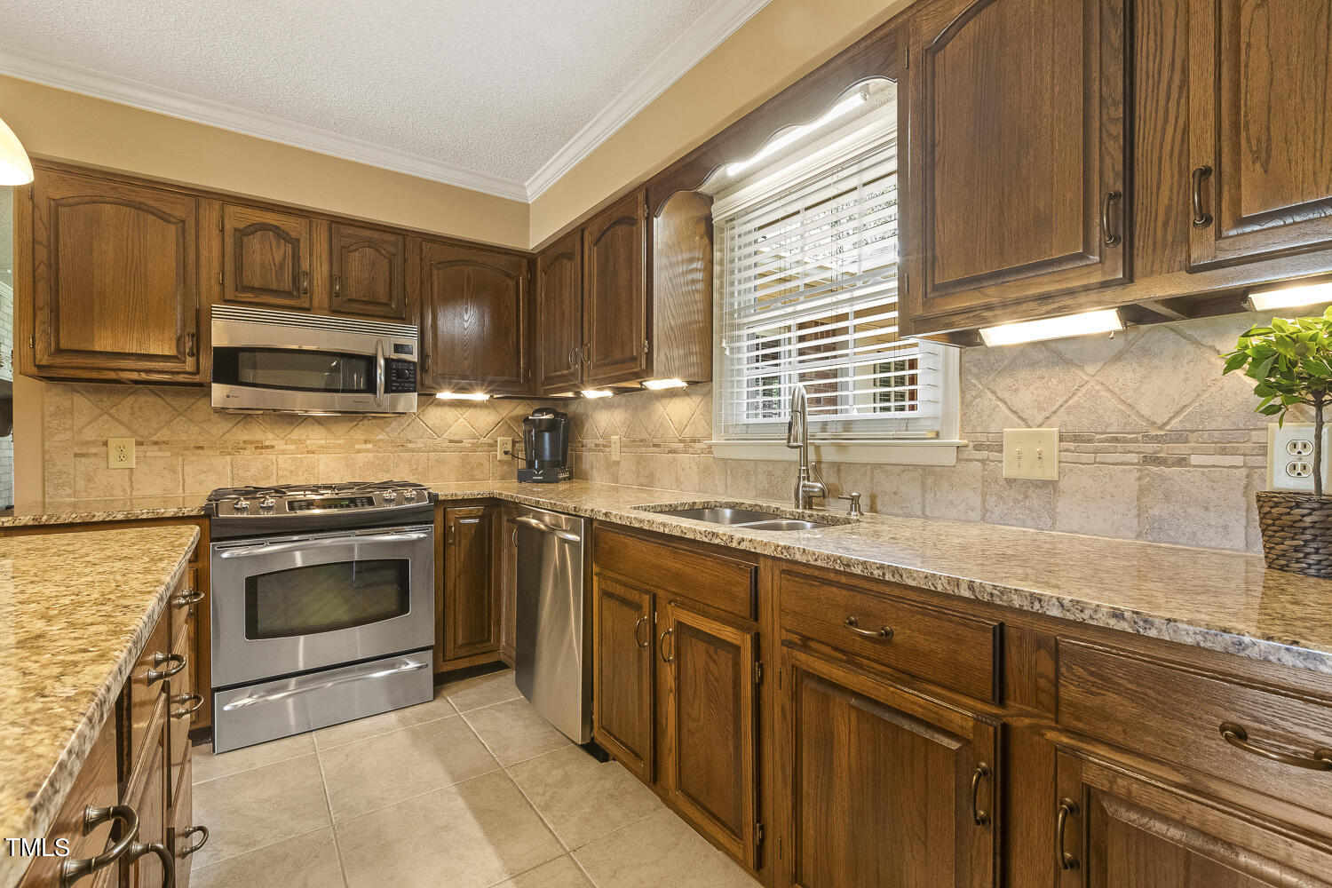 6585 Dwight Rowland Rd