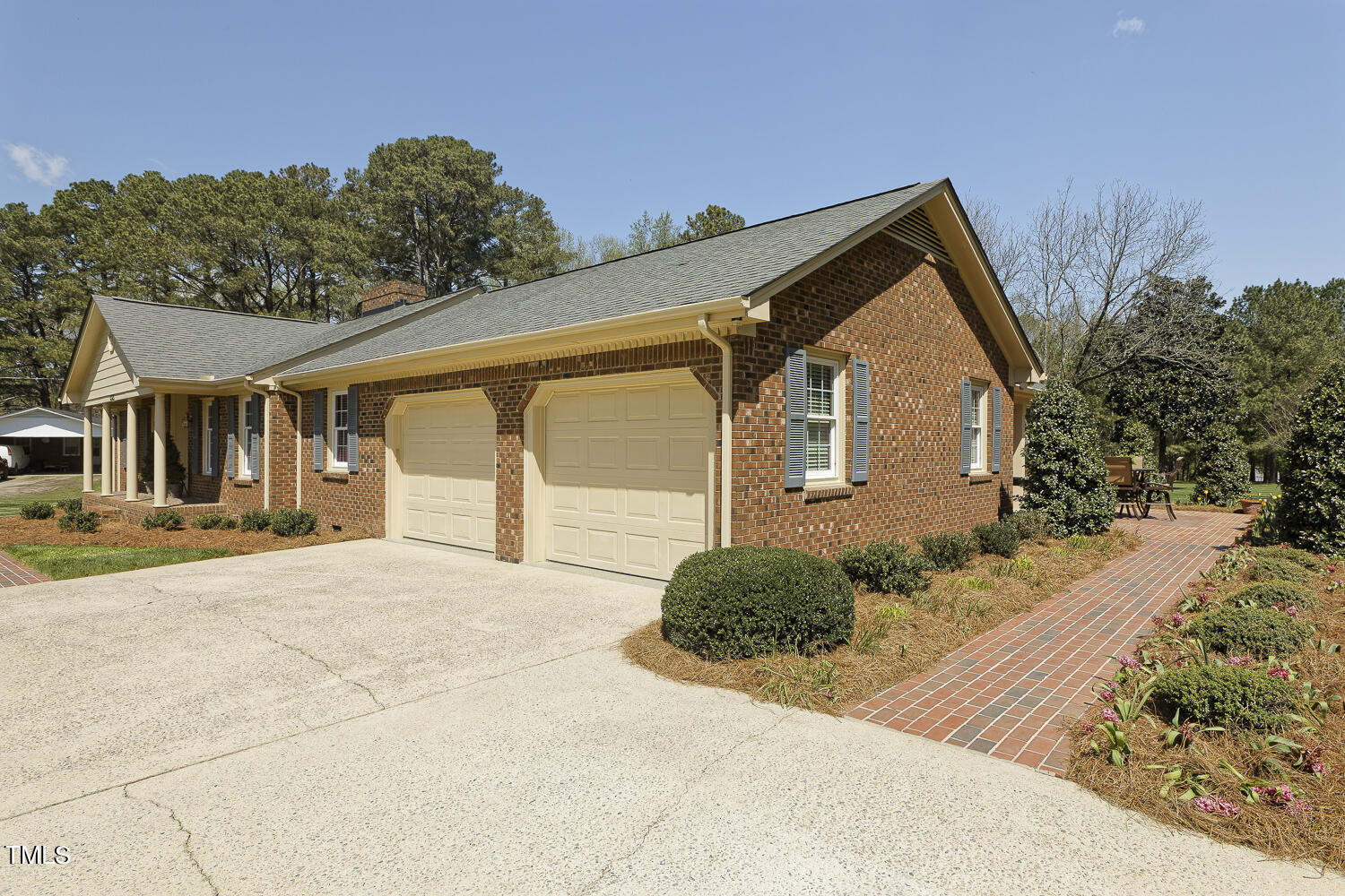 6585 Dwight Rowland Rd