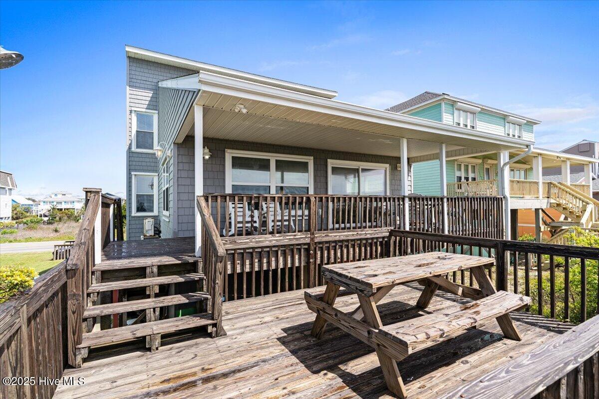 2709 W Beach Drive