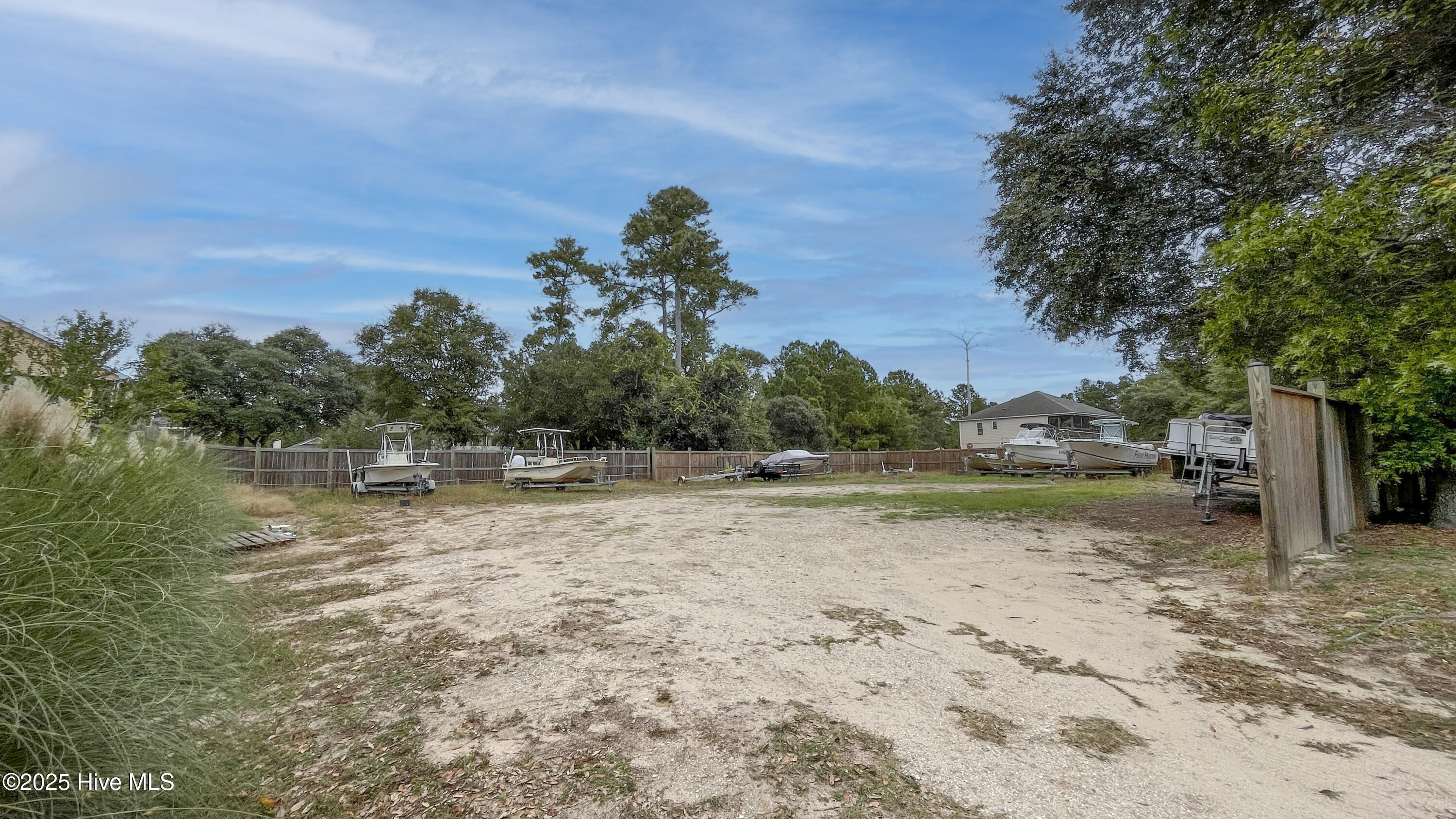 359 42 and 43 Hamilton Drive SE