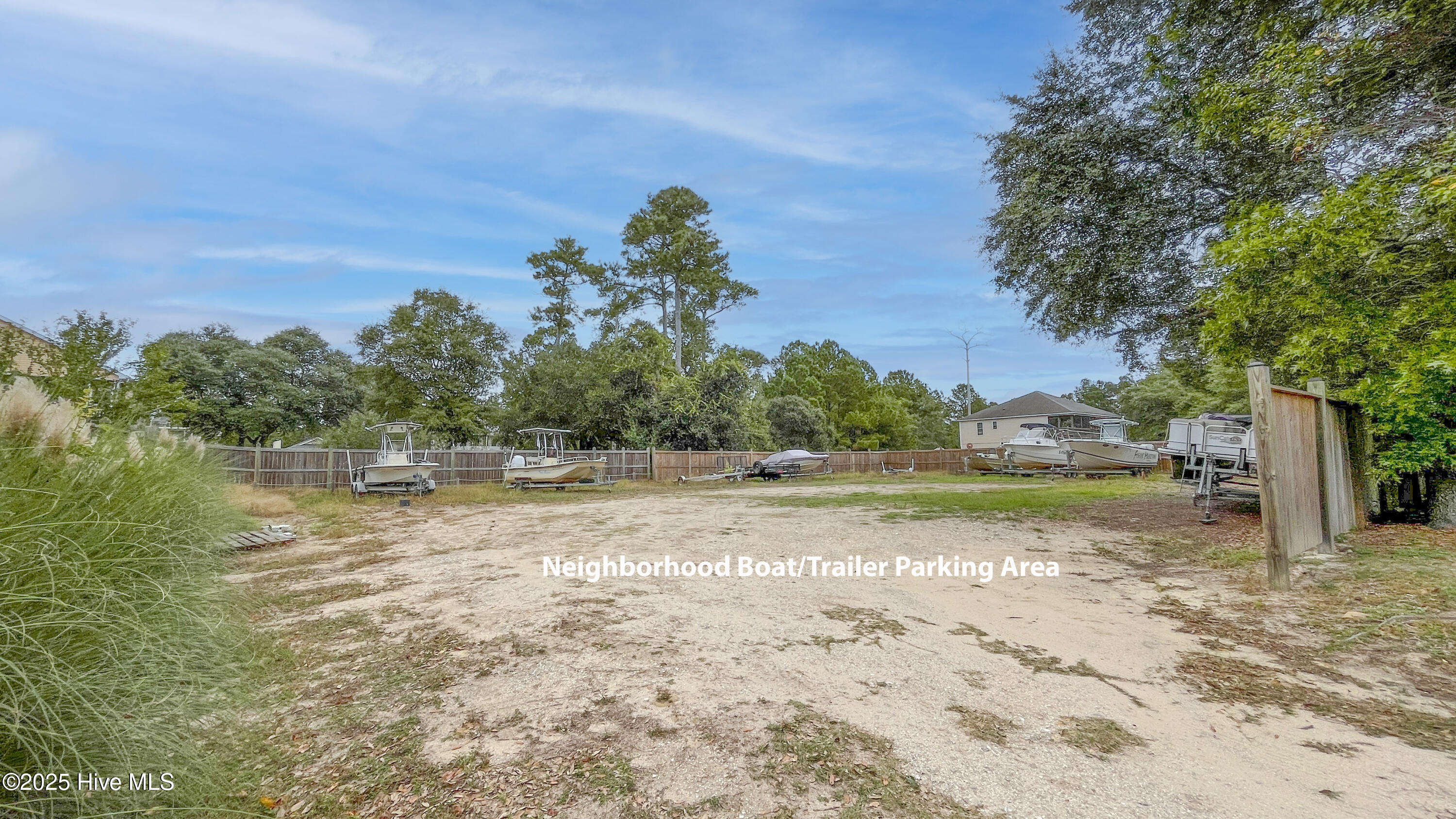 359 42 and 43 Hamilton Drive SE