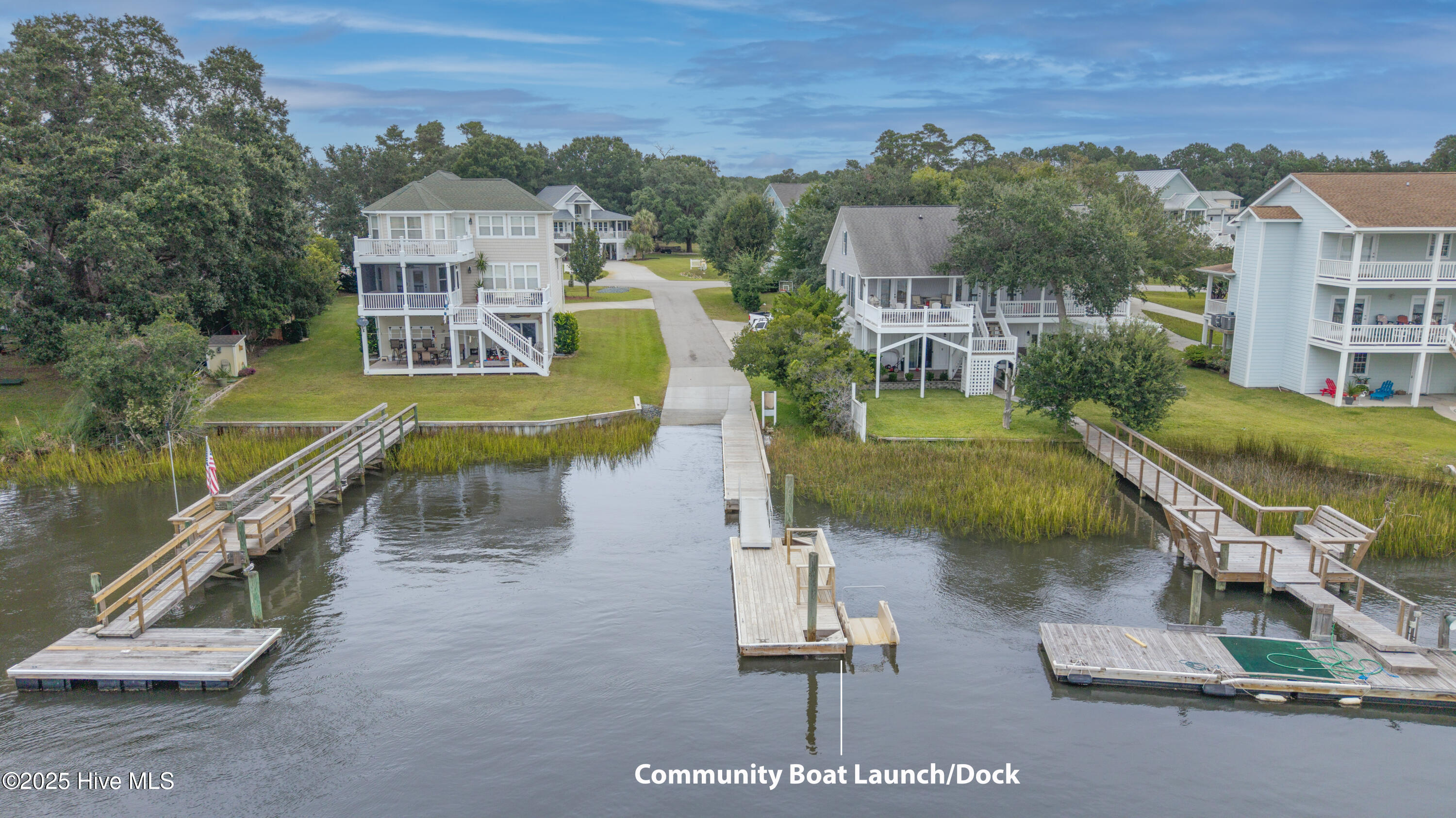 359 42 and 43 Hamilton Drive SE