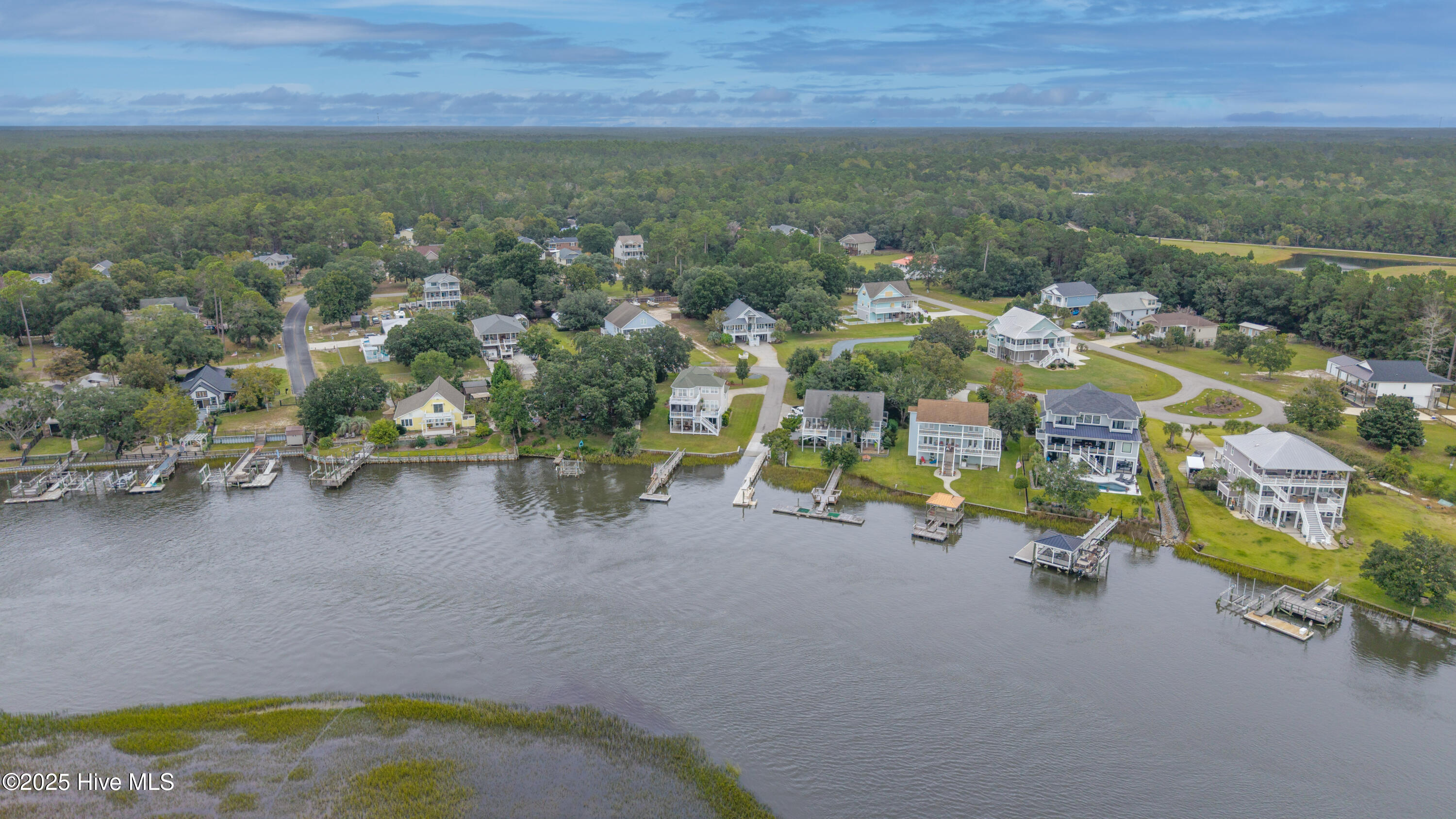 359 42 and 43 Hamilton Drive SE