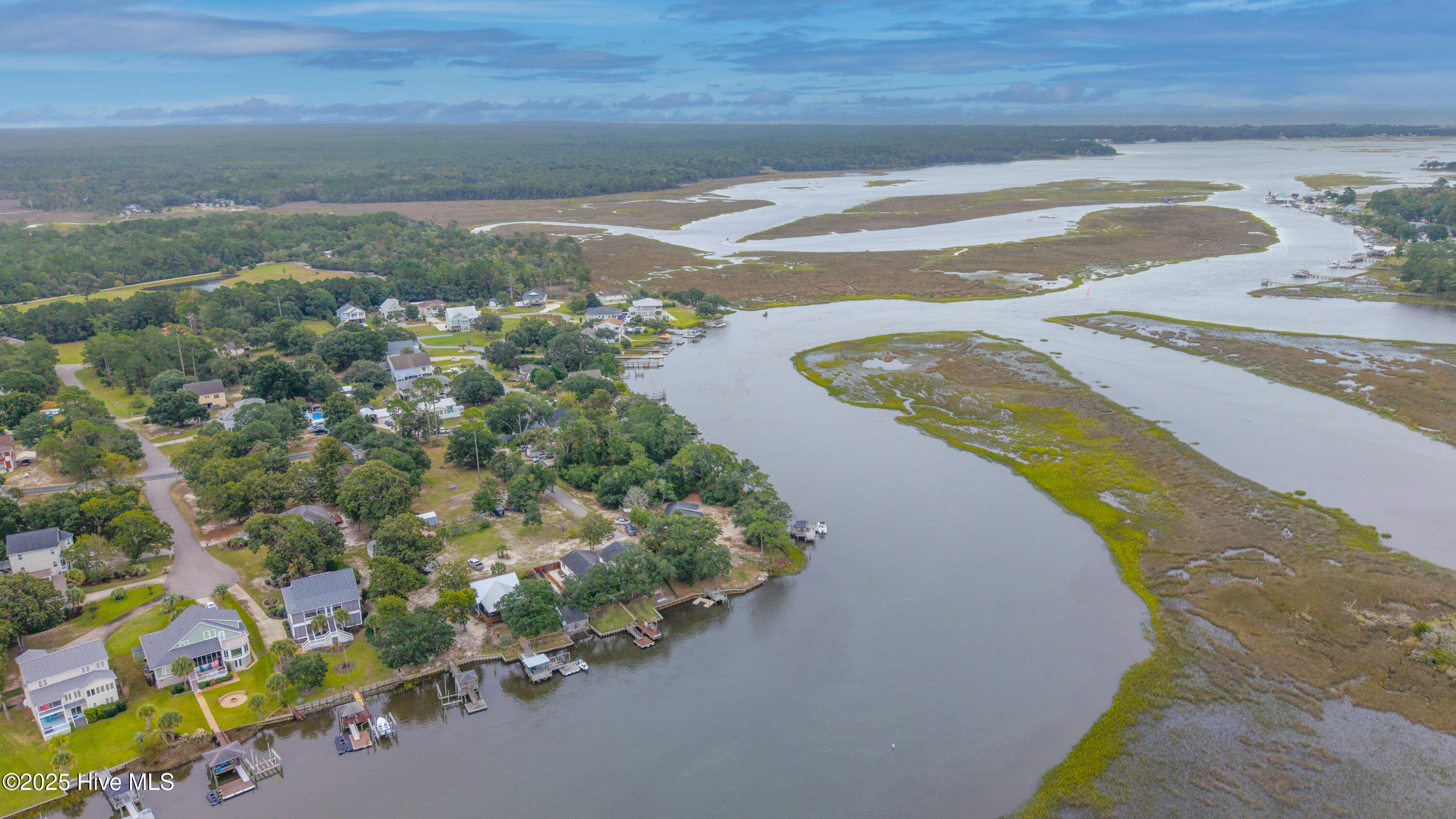 359 42 and 43 Hamilton Drive SE