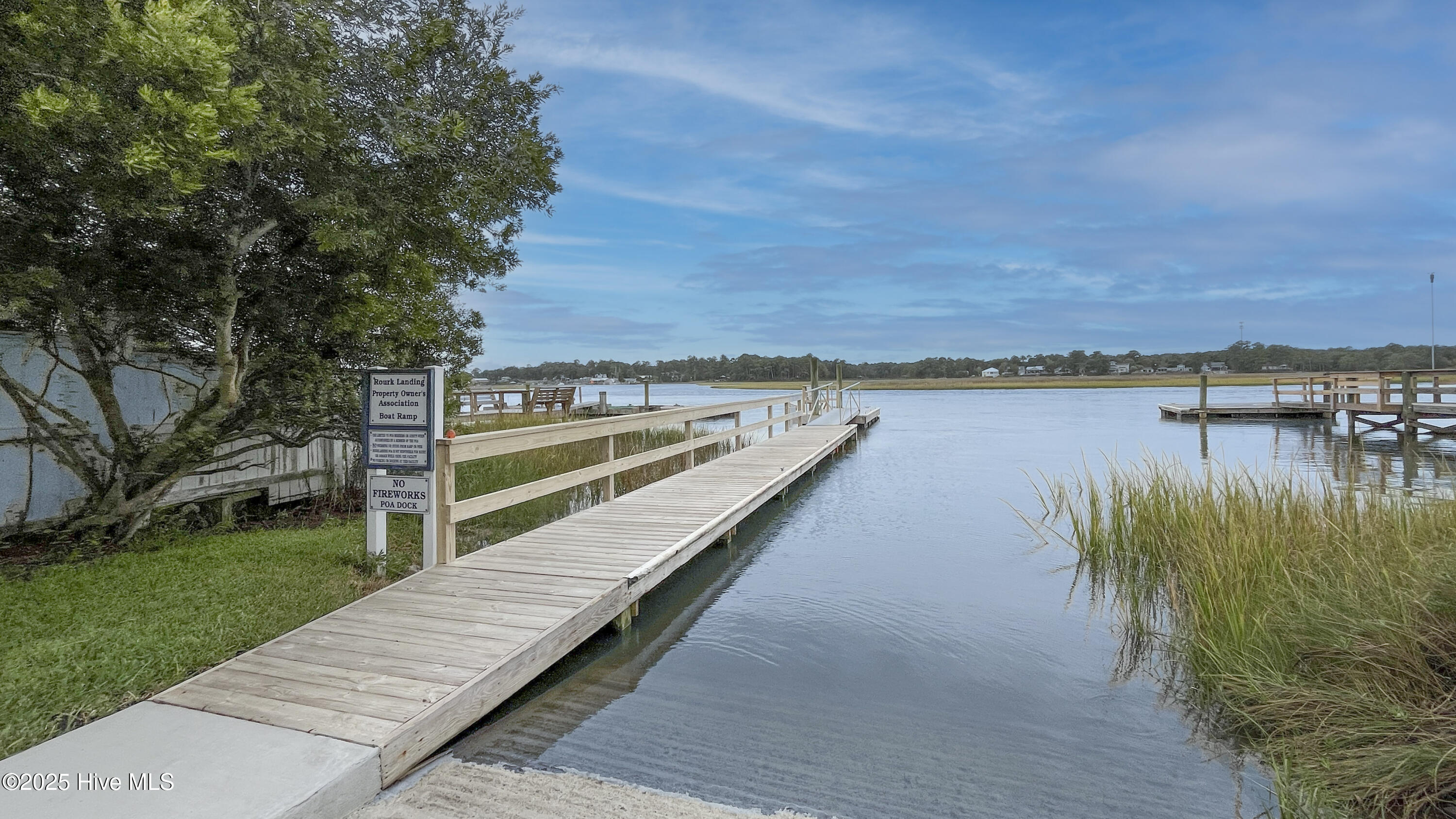 359 42 and 43 Hamilton Drive SE