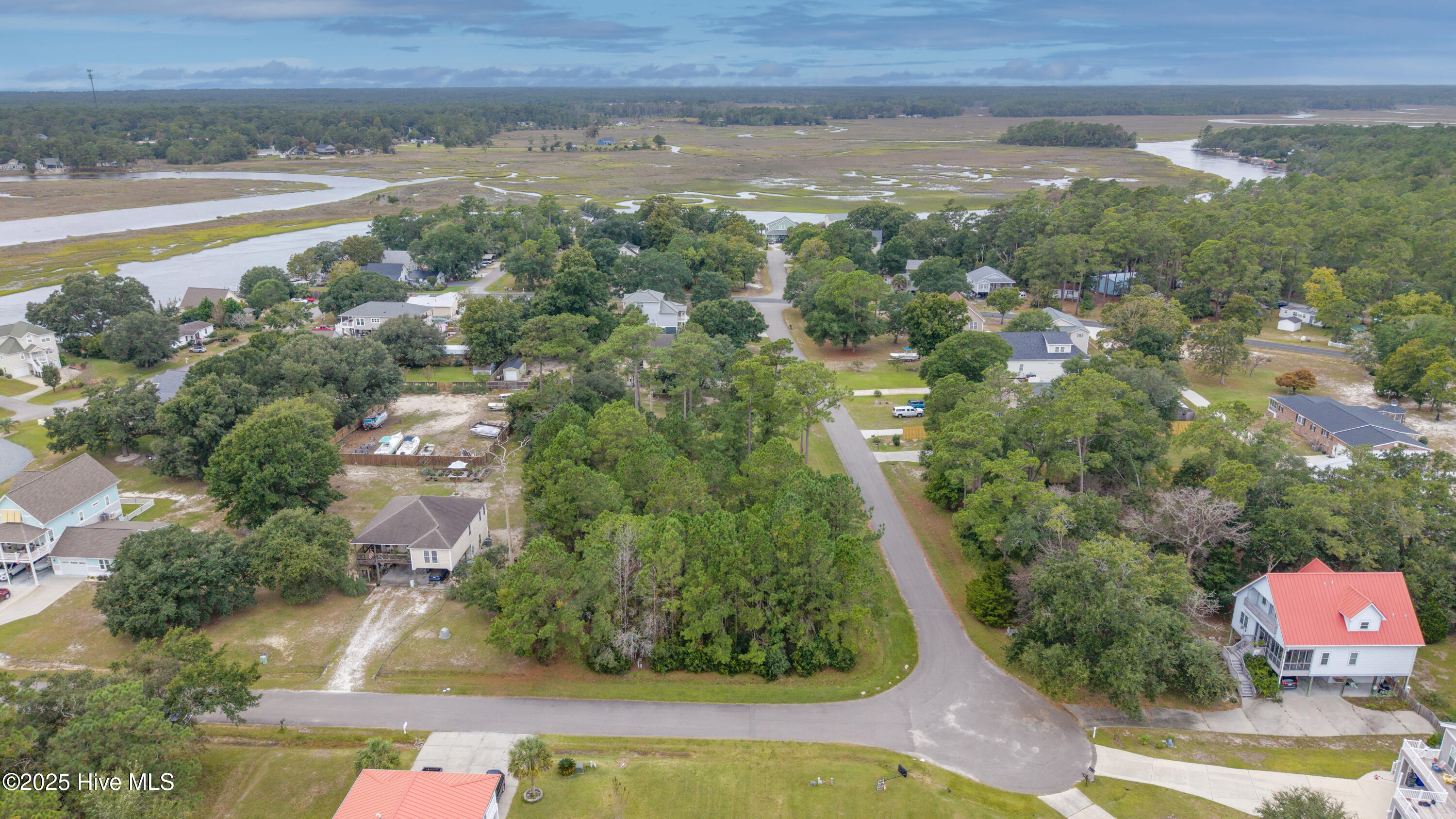 359 42 and 43 Hamilton Drive SE