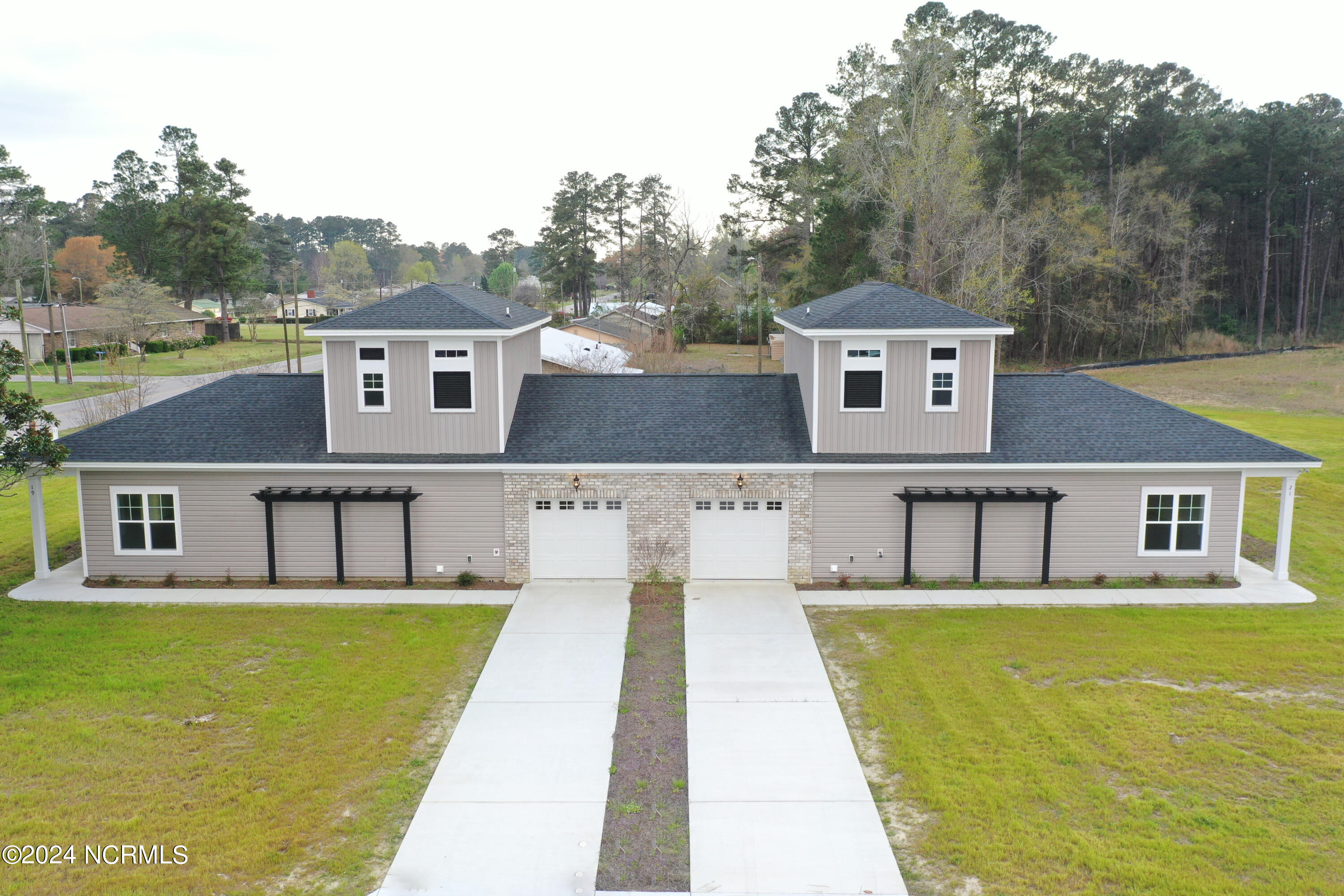 21 Crew Court