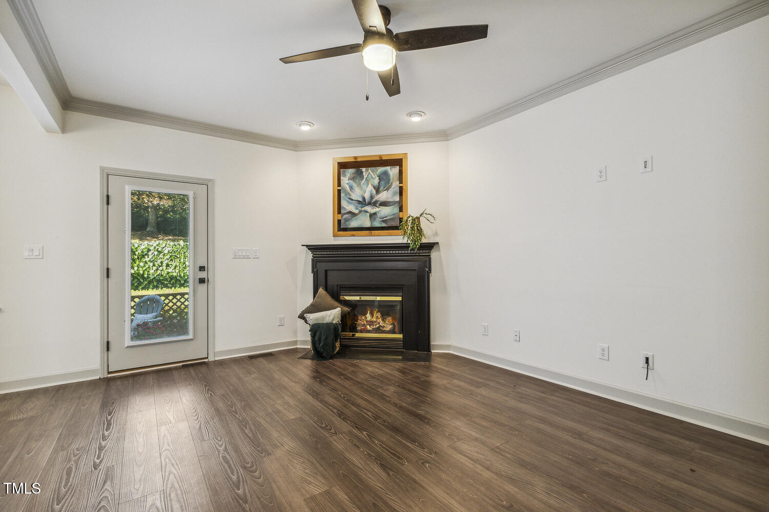 5402 Goldenglow Way