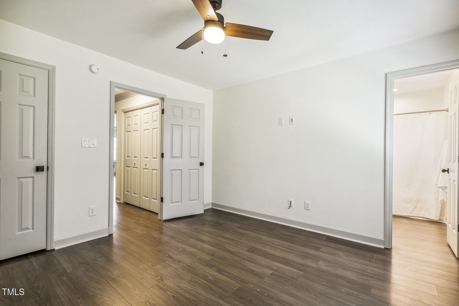5402 Goldenglow Way