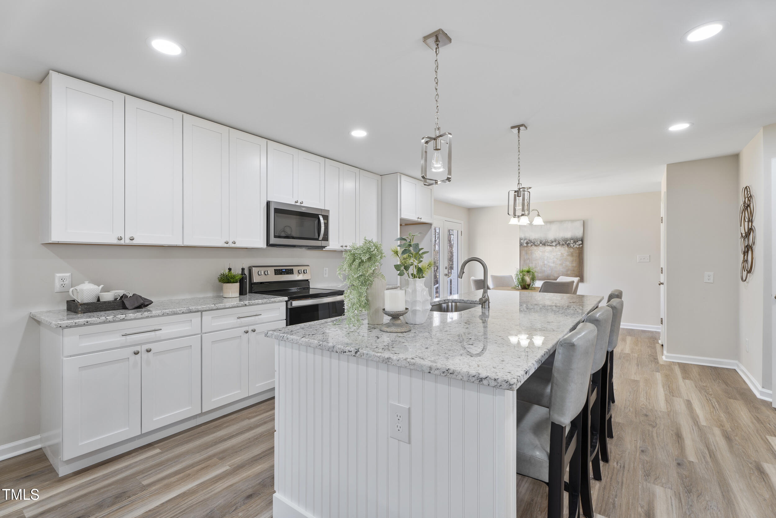 1309 N Holland Road