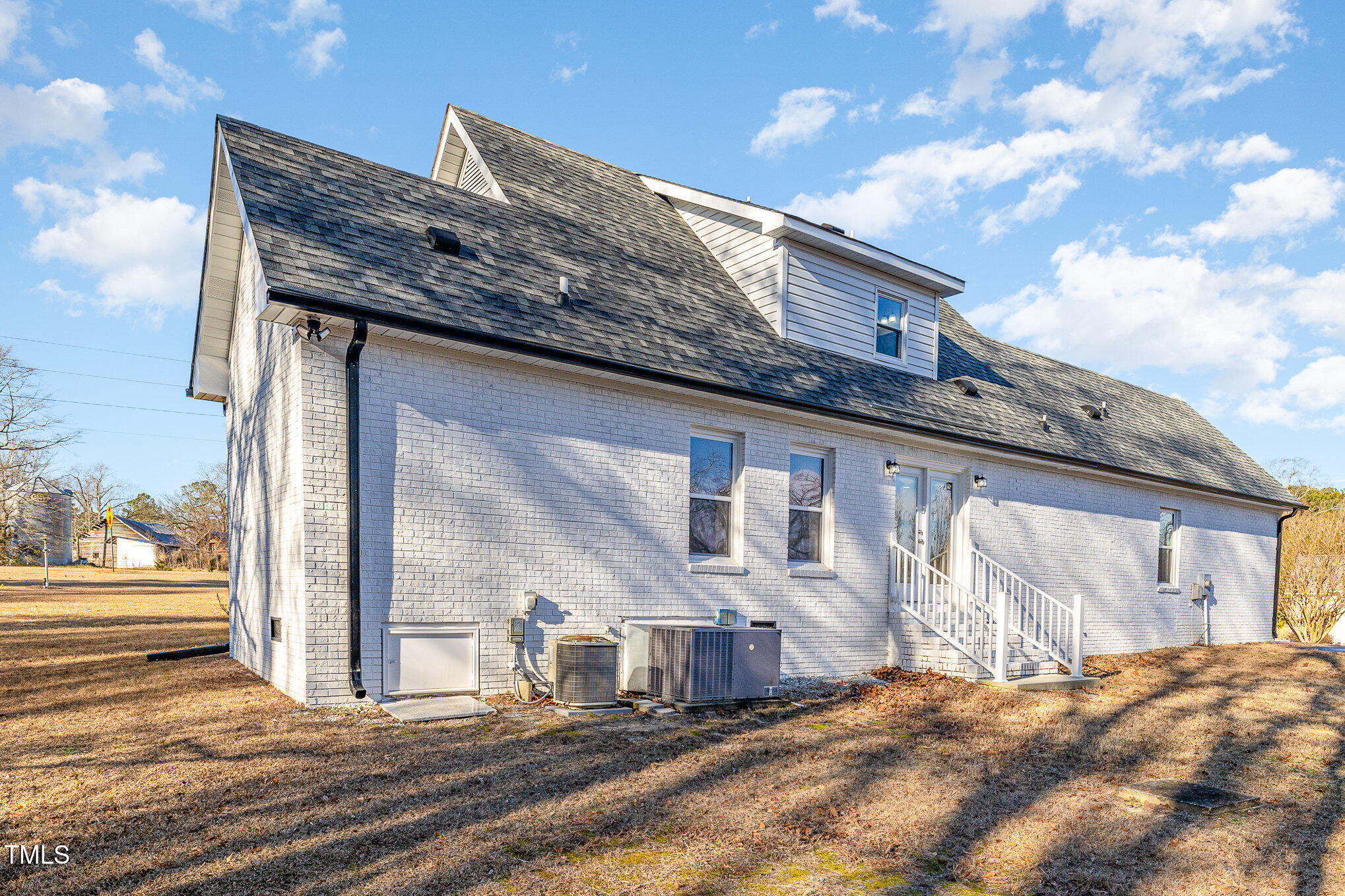1309 N Holland Road