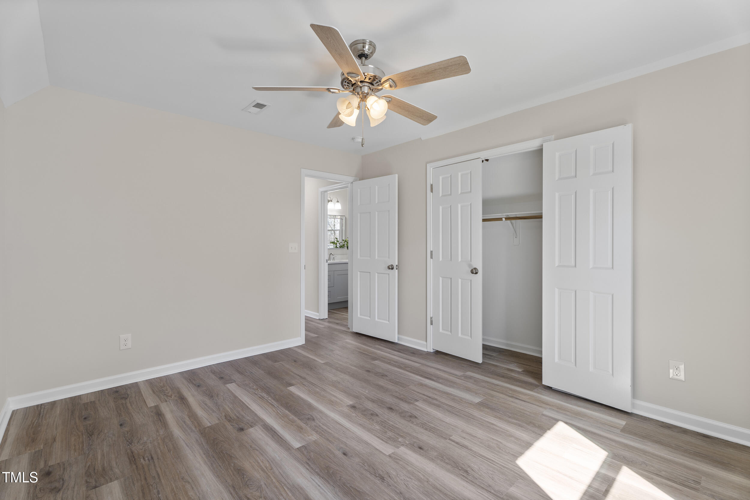 1309 N Holland Road