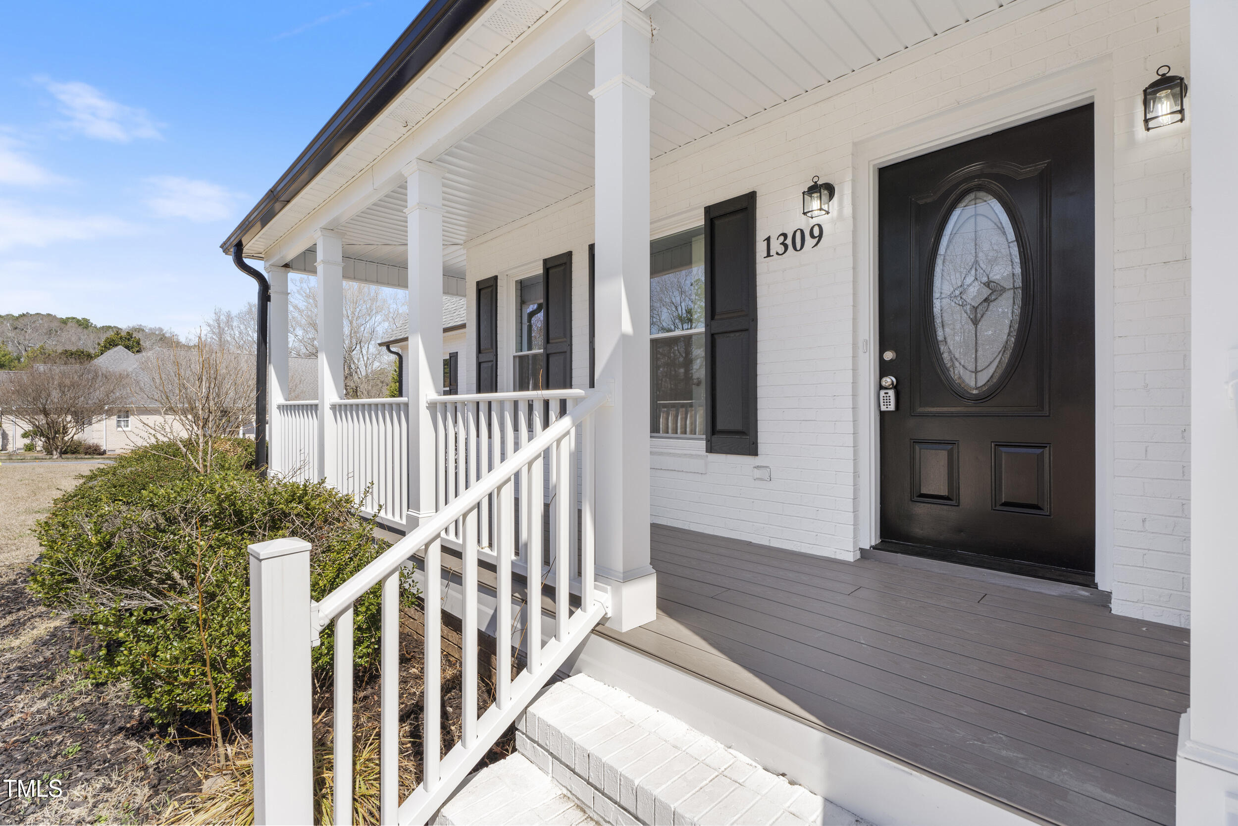 1309 N Holland Road