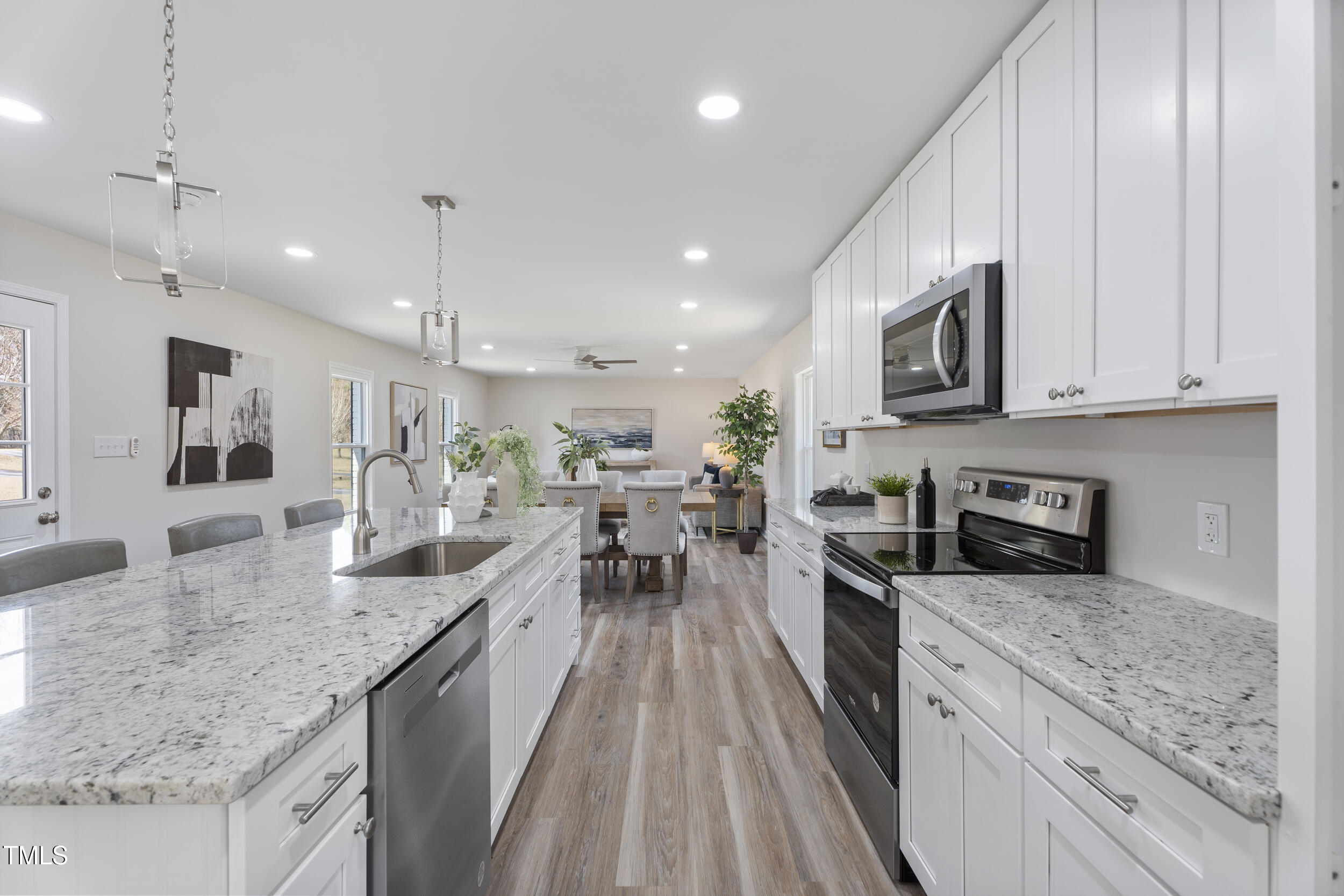 1309 N Holland Road