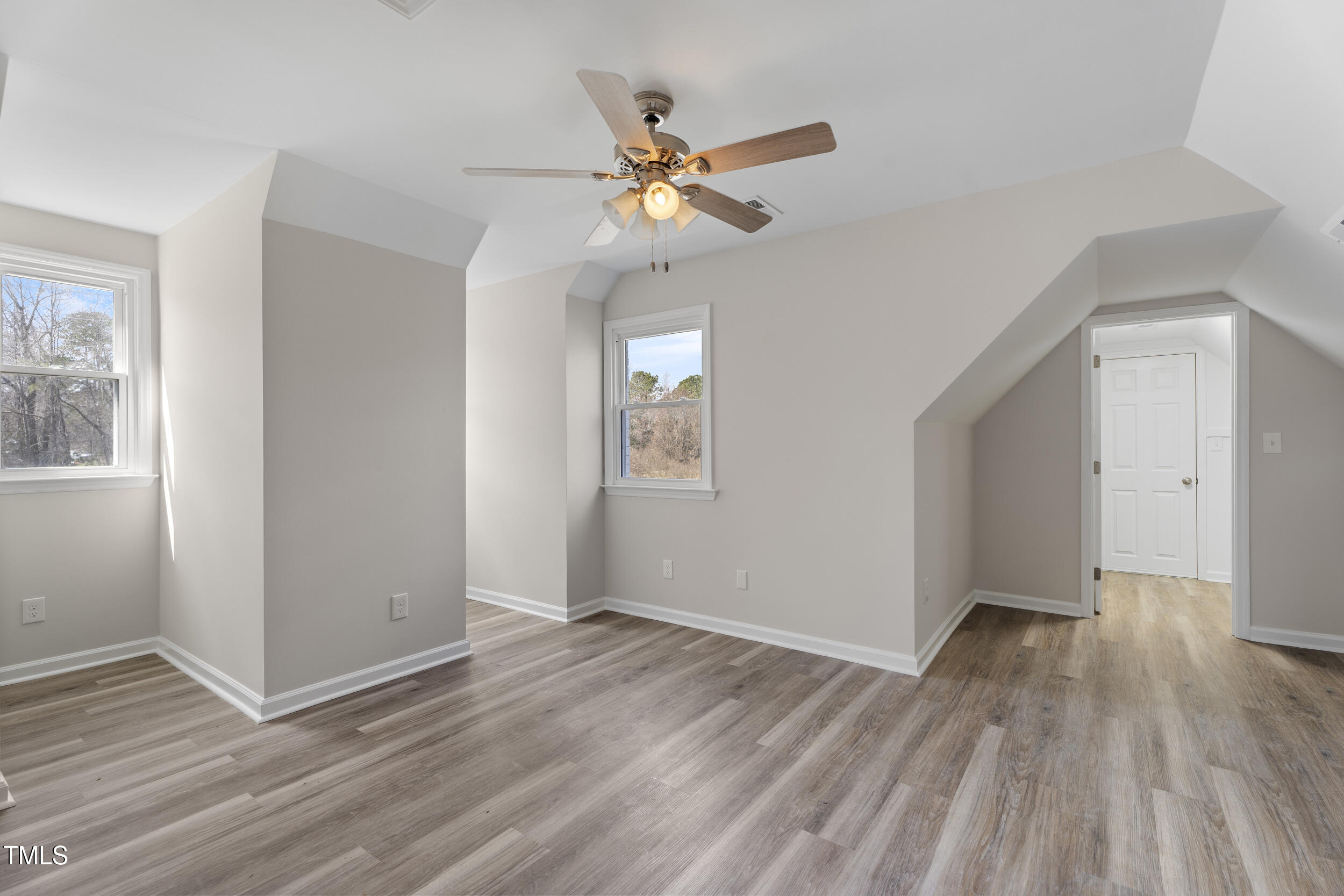 1309 N Holland Road